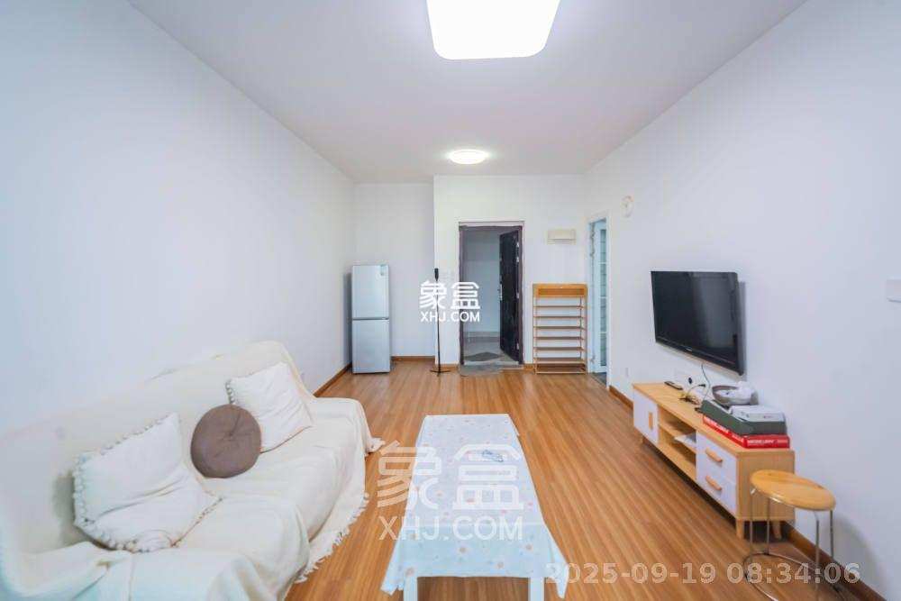 绿地之窗 3室2厅1卫 2000.00元/月 绿地之窗 3室2厅1卫 2000.00元/月室内图