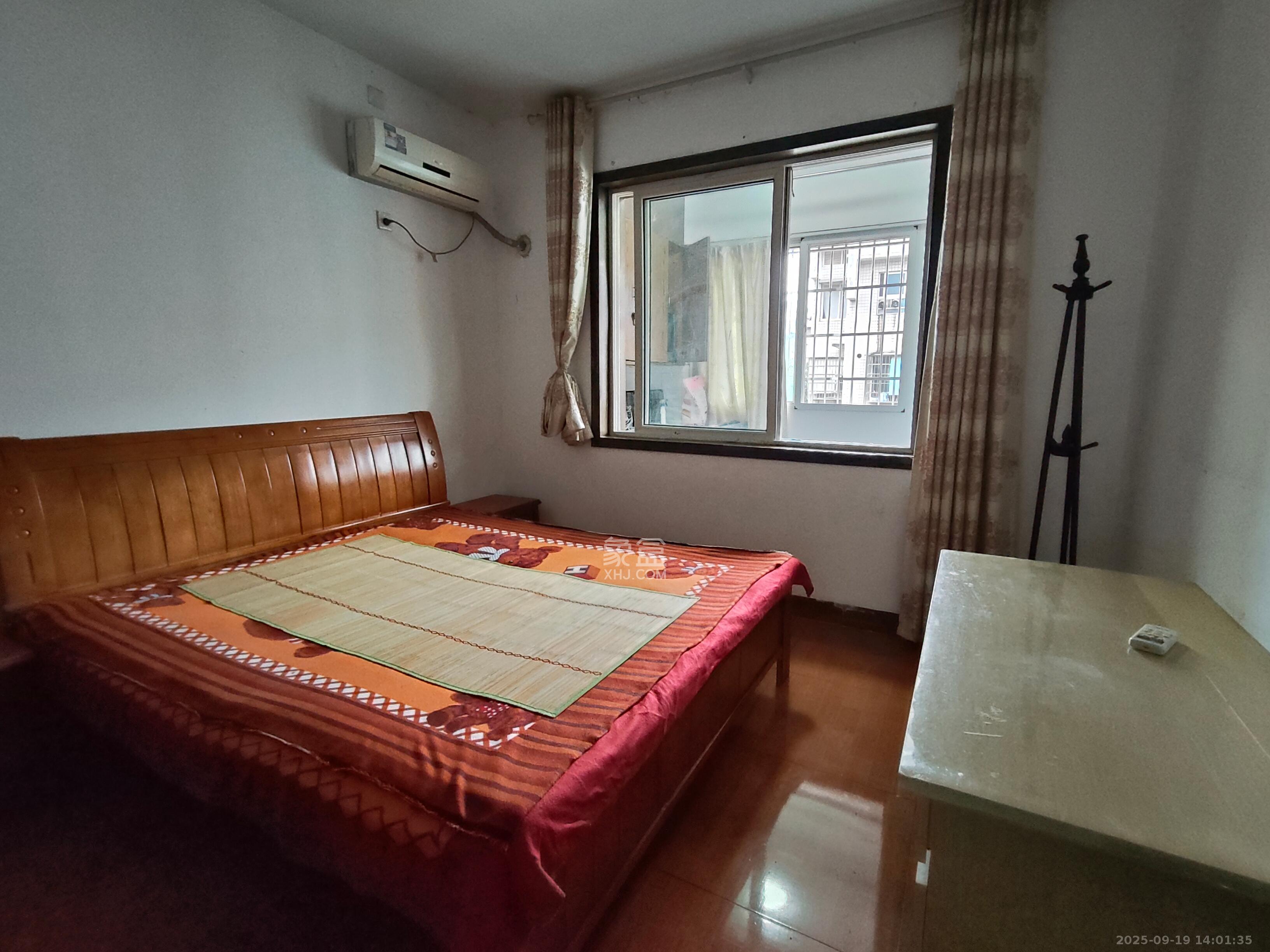 中天佳园 2室1厅1卫 1400.0元/月 中天佳园 2室1厅1卫 1400.0元/月室内图