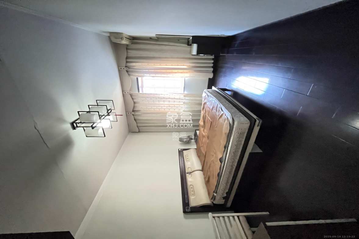 森宇佳园 4室2厅1卫 2400.0元/月 森宇佳园 4室2厅1卫 2400.0元/月室内图