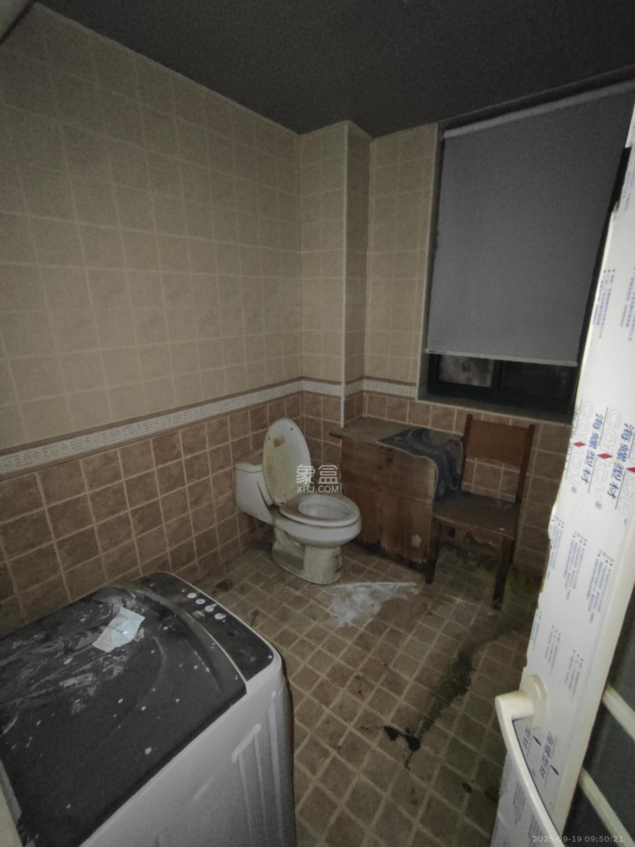 华盛世纪新城 4室1厅2卫 2000.0元/月 华盛世纪新城 4室1厅2卫 2000.0元/月室内图