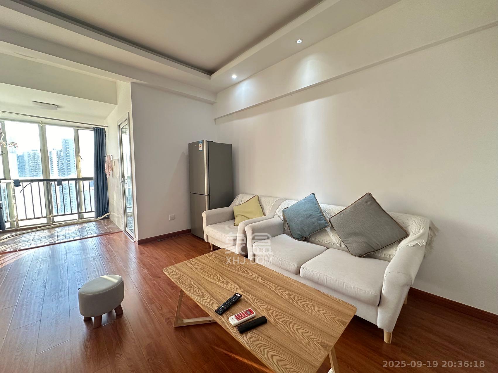 中远公馆 2室2厅1卫 2550.0元/月 中远公馆 2室2厅1卫 2550.0元/月室内图