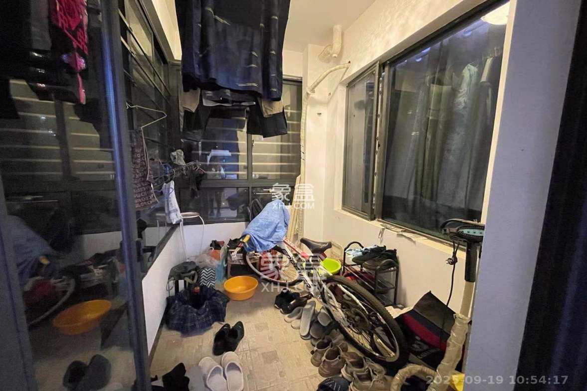 兴威帕克水岸 3室2厅2卫 2300.0元/月 兴威帕克水岸 3室2厅2卫 2300.0元/月室内图