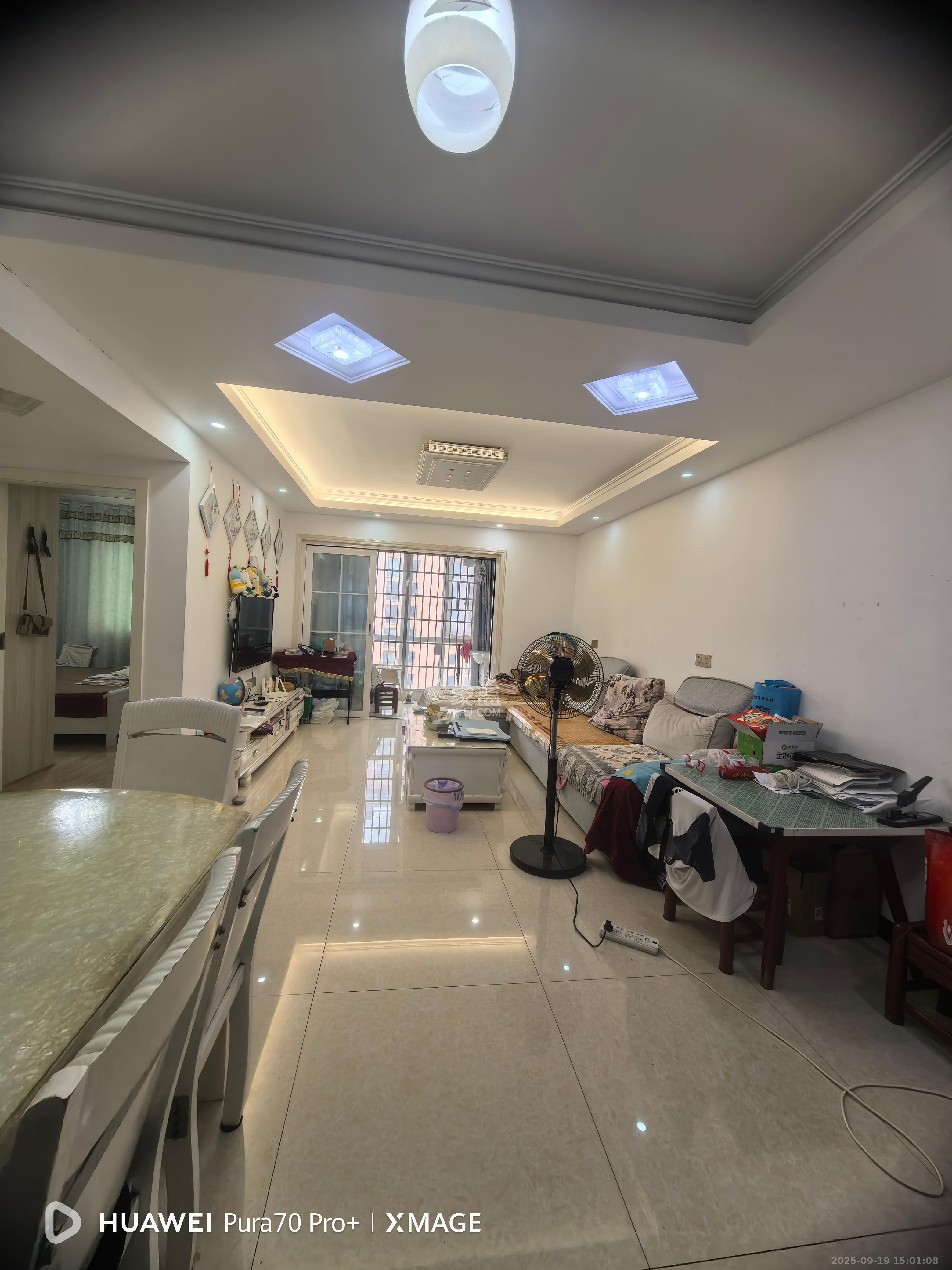 丽发新城 1室0厅0卫 1800.0元/月 丽发新城 1室0厅0卫 1800.0元/月室内图