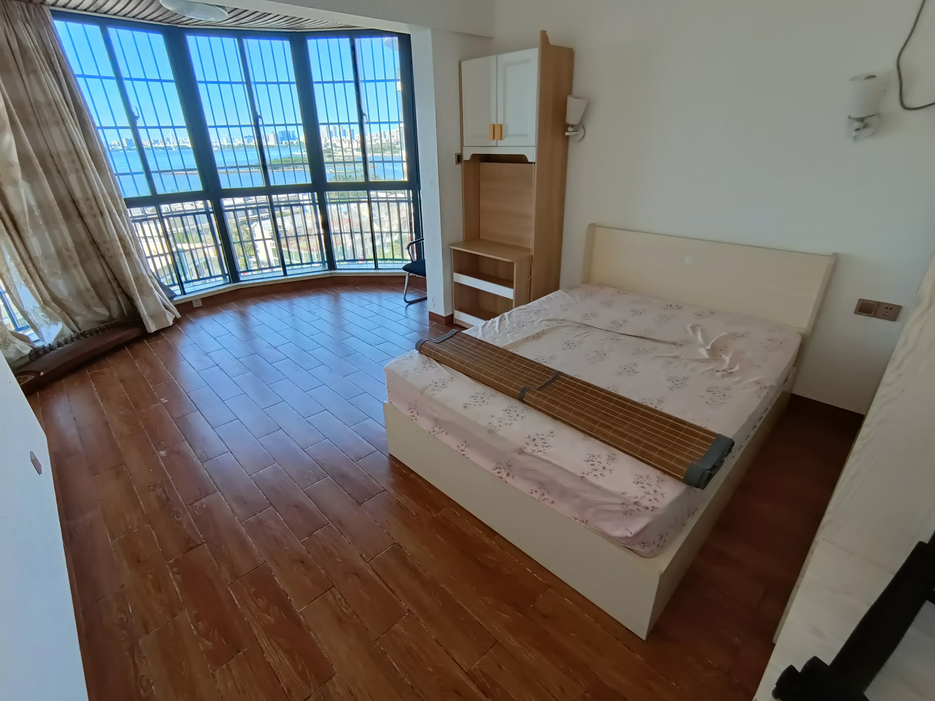瀛寰名仕苑  3室2厅2卫   3500.00元/月室内图
