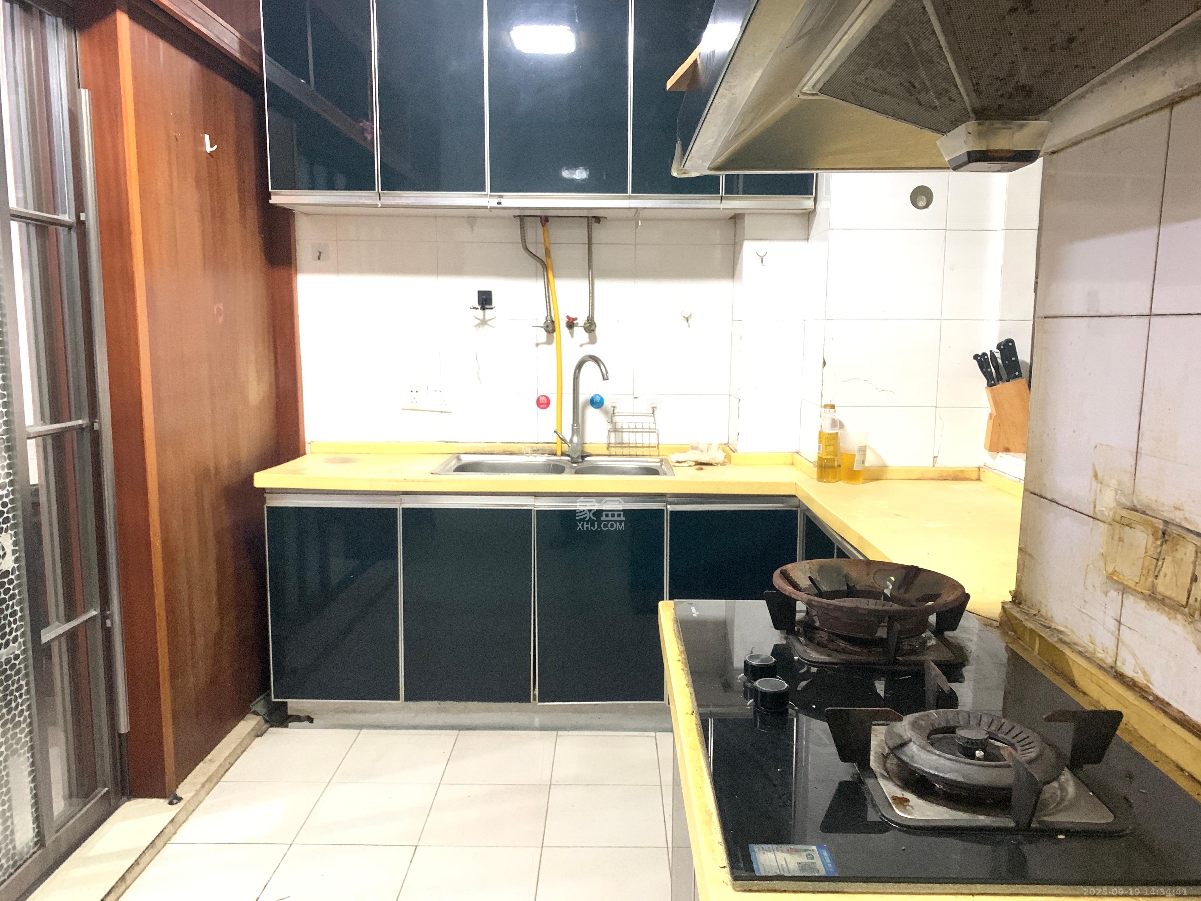 长沙县农业局宿舍 3室2厅2卫 1600.0元/月 长沙县农业局宿舍 3室2厅2卫 1600.0元/月室内图