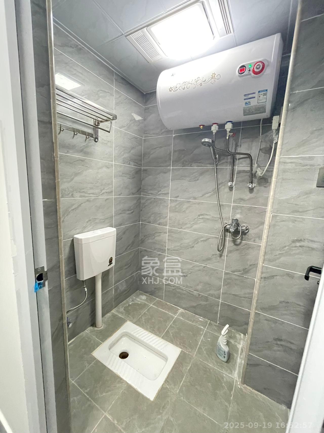 龙湖湘江星座（祺鑫星座公寓）  1室0厅1卫    1200.0元/月室内图