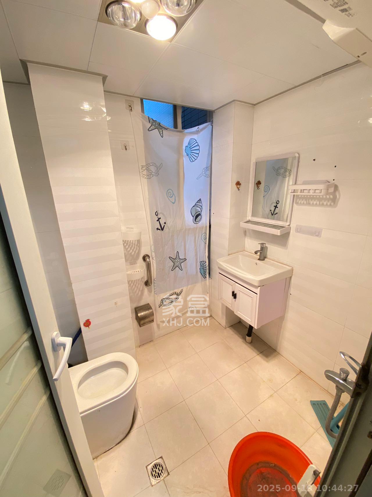 月湖兰庭 2室1厅1卫 2100.0元/月 月湖兰庭 2室1厅1卫 2100.0元/月室内图