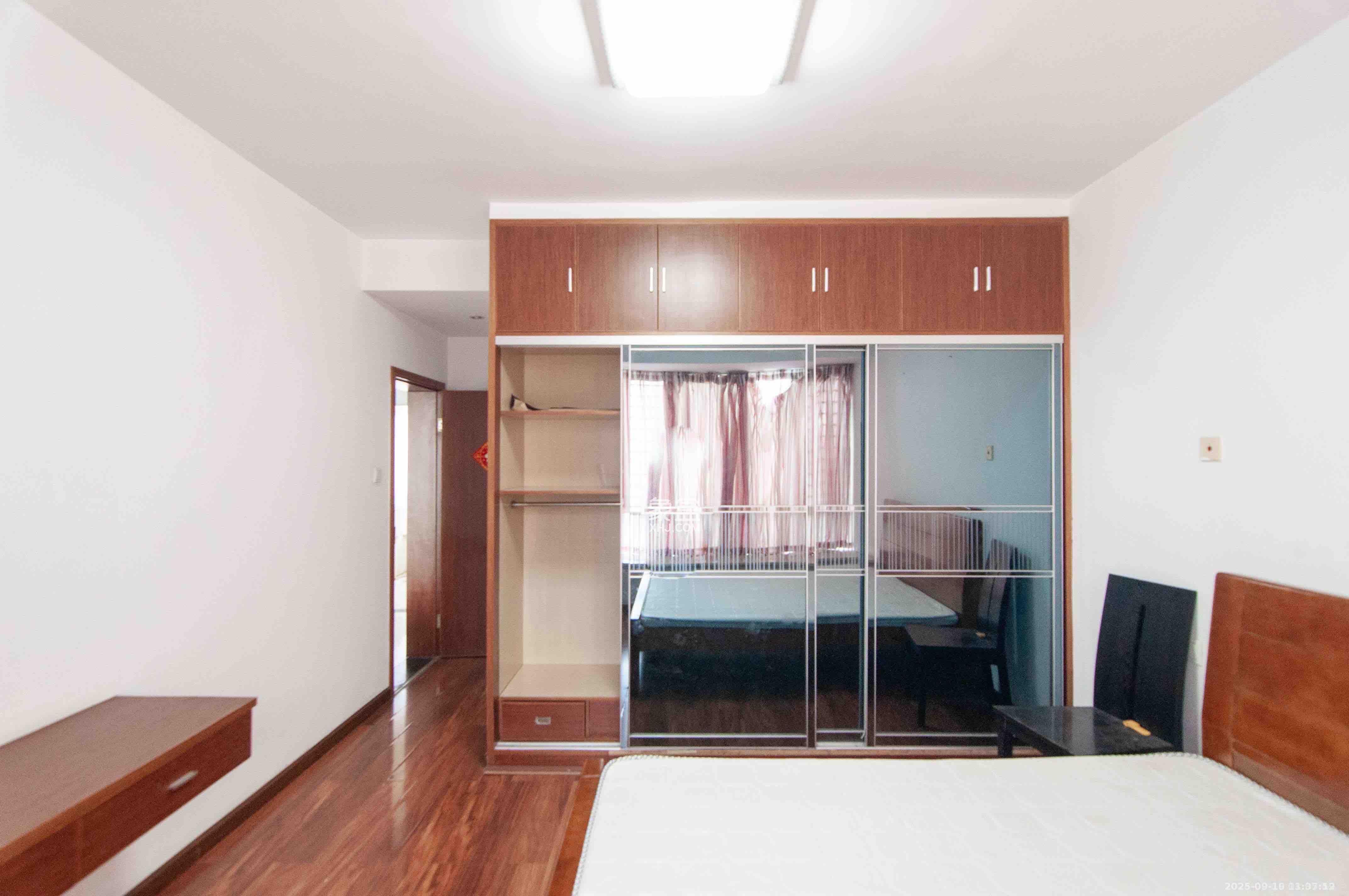 湘麓国际 3室2厅2卫 2600.0元/月 湘麓国际 3室2厅2卫 2600.0元/月室内图