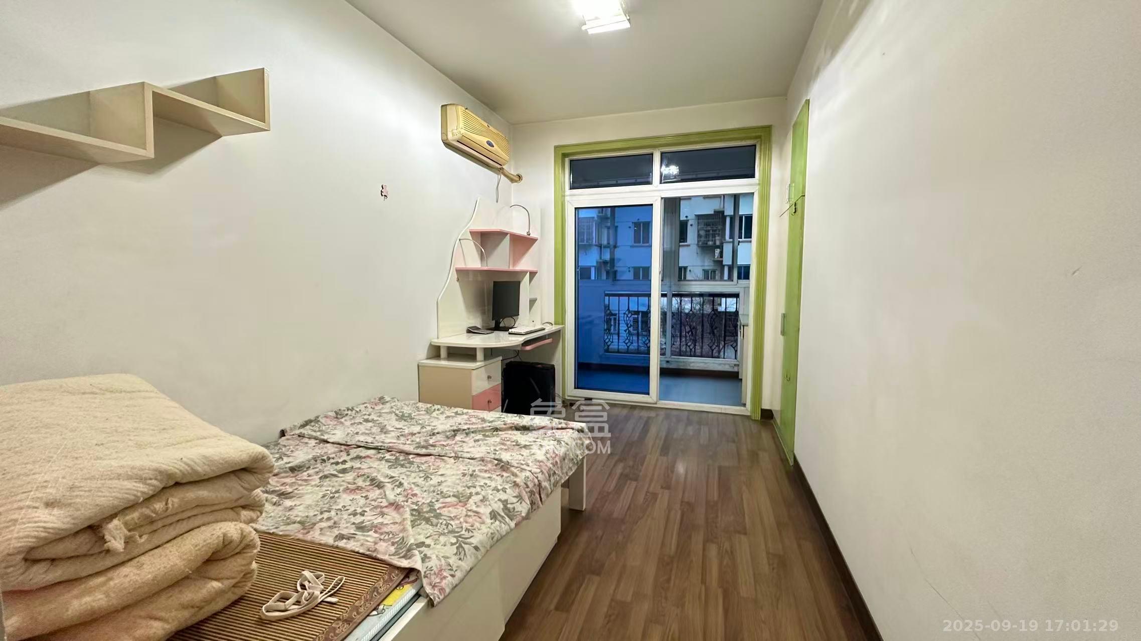 芙蓉苑 1室0厅0卫 2300.0元/月 芙蓉苑 1室0厅0卫 2300.0元/月室内图