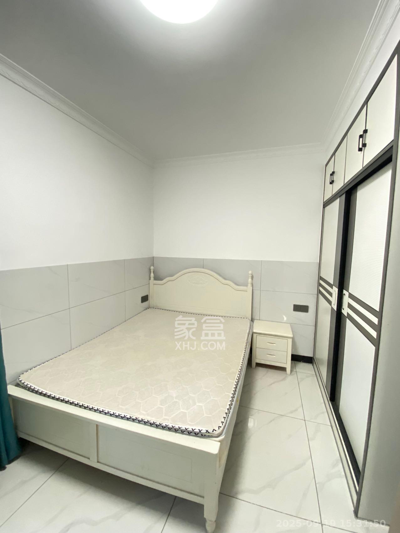 桥头家苑一期 1室0厅1卫 900.0元/月 桥头家苑一期 1室0厅1卫 900.0元/月室内图