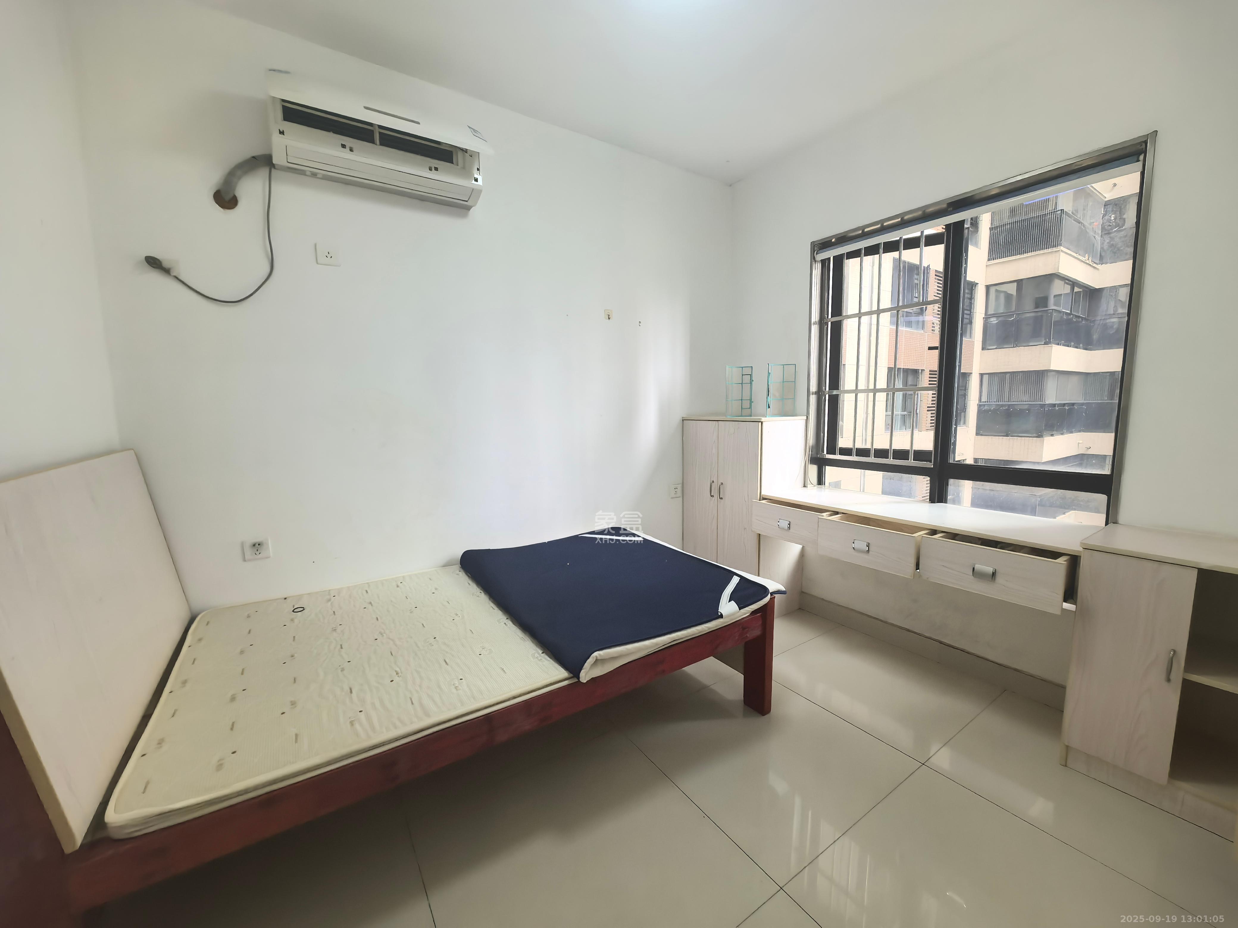 达美D6区 3室2厅1卫 2400.0元/月 达美D6区 3室2厅1卫 2400.0元/月室内图