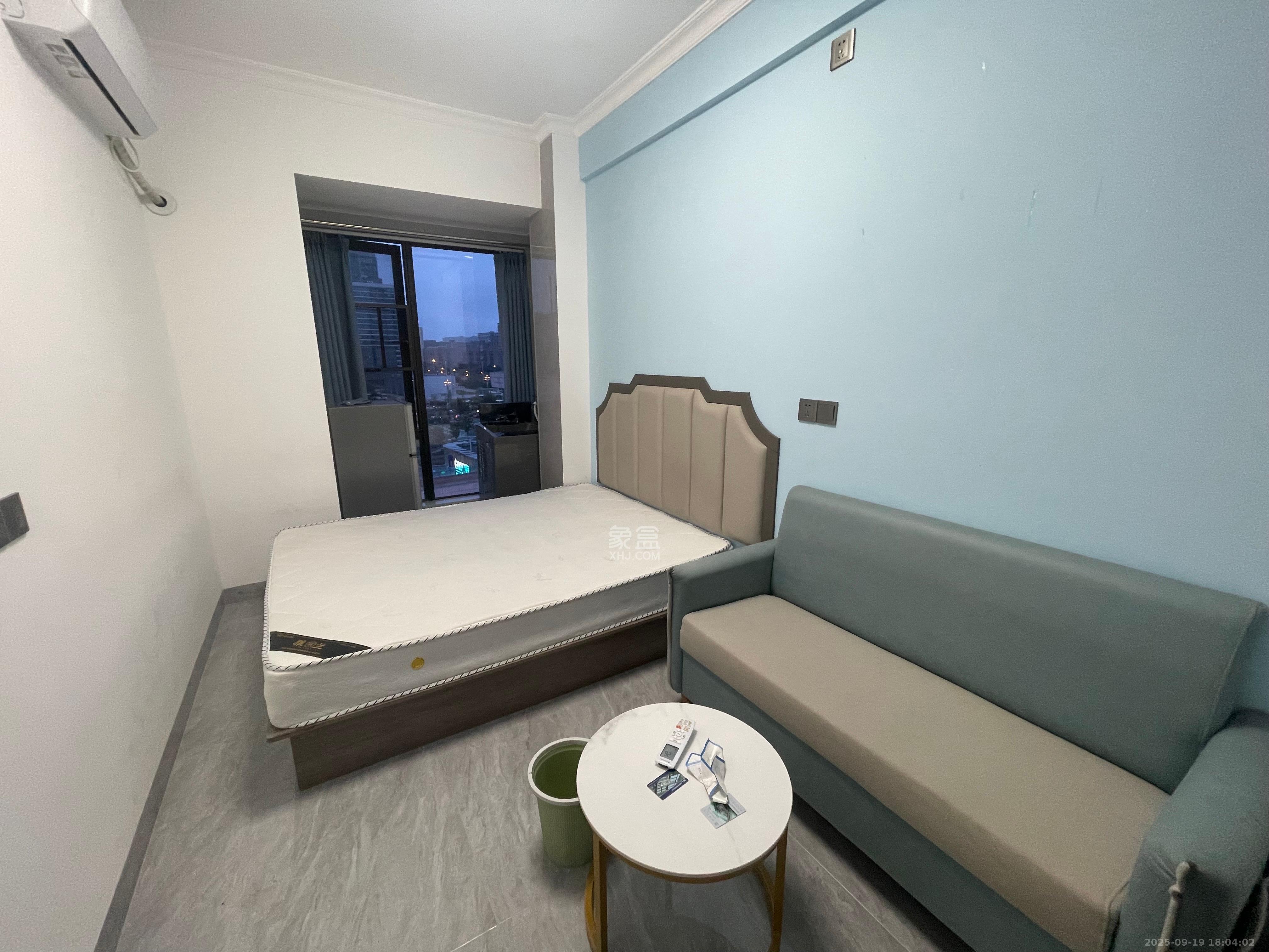 万科金色梦想D区 1室1厅1卫 1100.0元/月 万科金色梦想D区 1室1厅1卫 1100.0元/月室内图