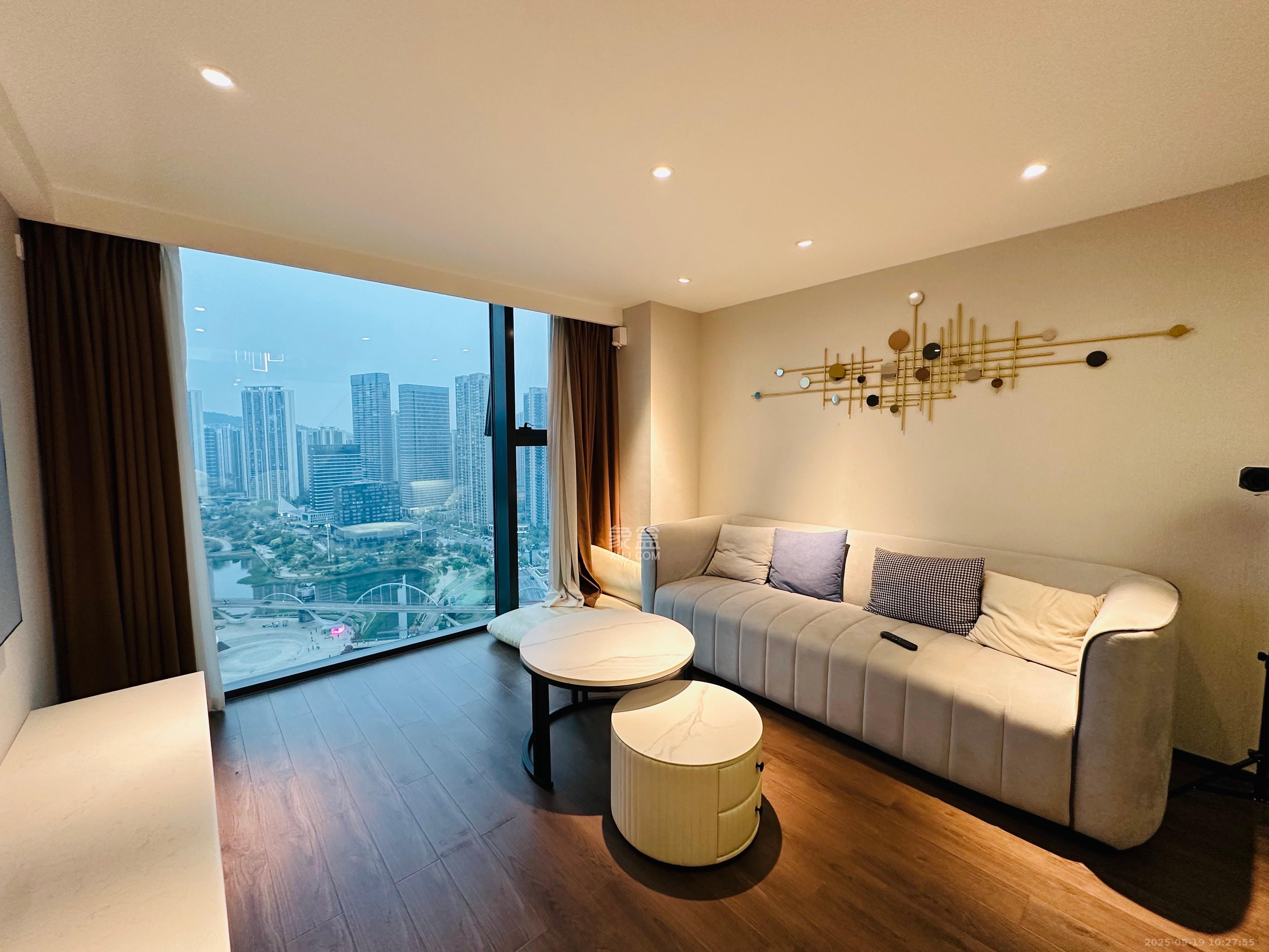 达美寰宇中心 2室2厅1卫 3500.0元/月 达美寰宇中心 2室2厅1卫 3500.0元/月室内图