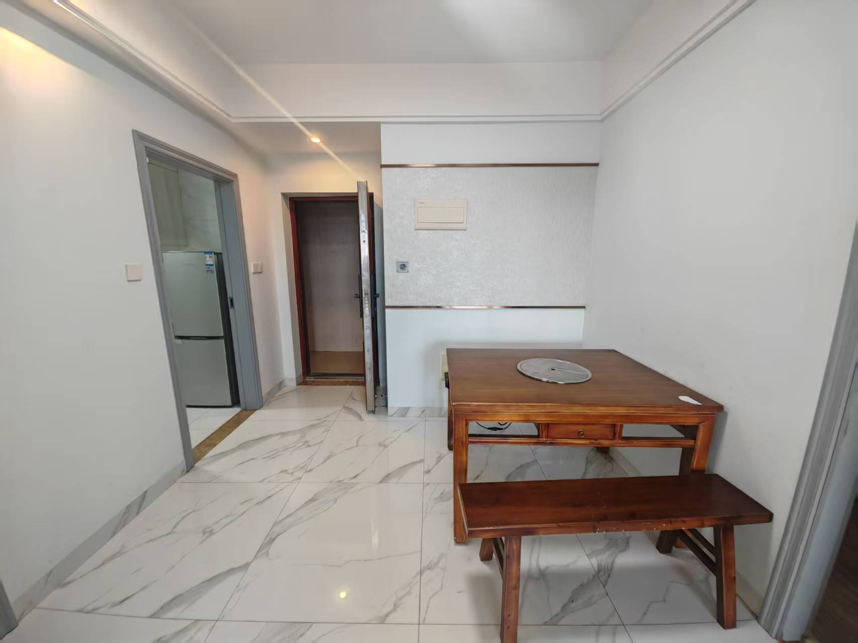 滨江世纪佳城(北区) 2室2厅1卫 2500.0元/月 滨江世纪佳城(北区) 2室2厅1卫 2500.0元/月室内图