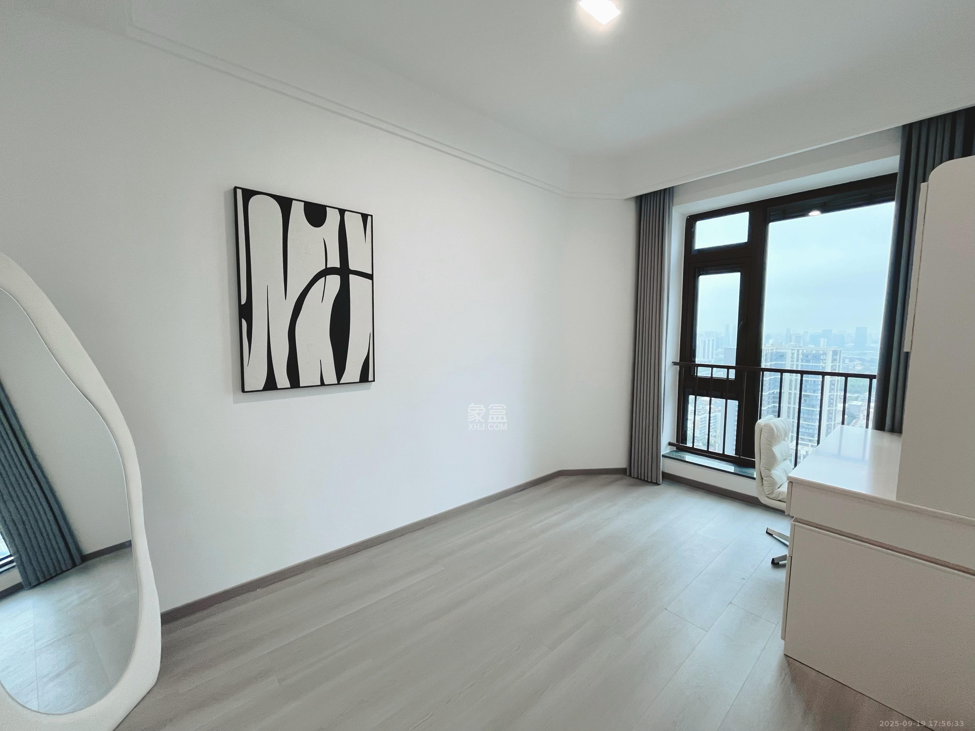 富兴时代御城  4室2厅3卫    10000.0元/月室内图