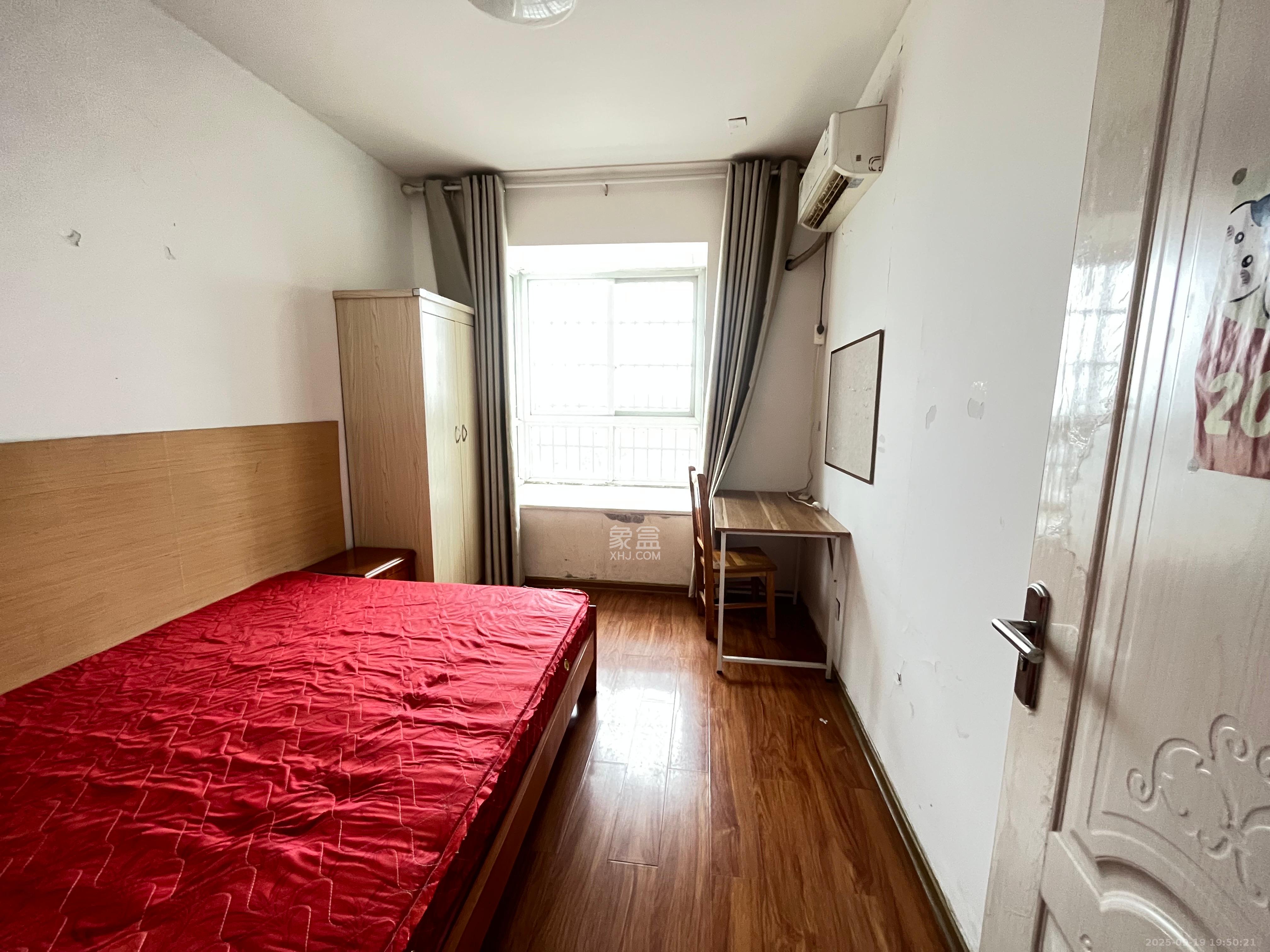 中悦领秀金都  3室2厅2卫    1600.0元/月室内图