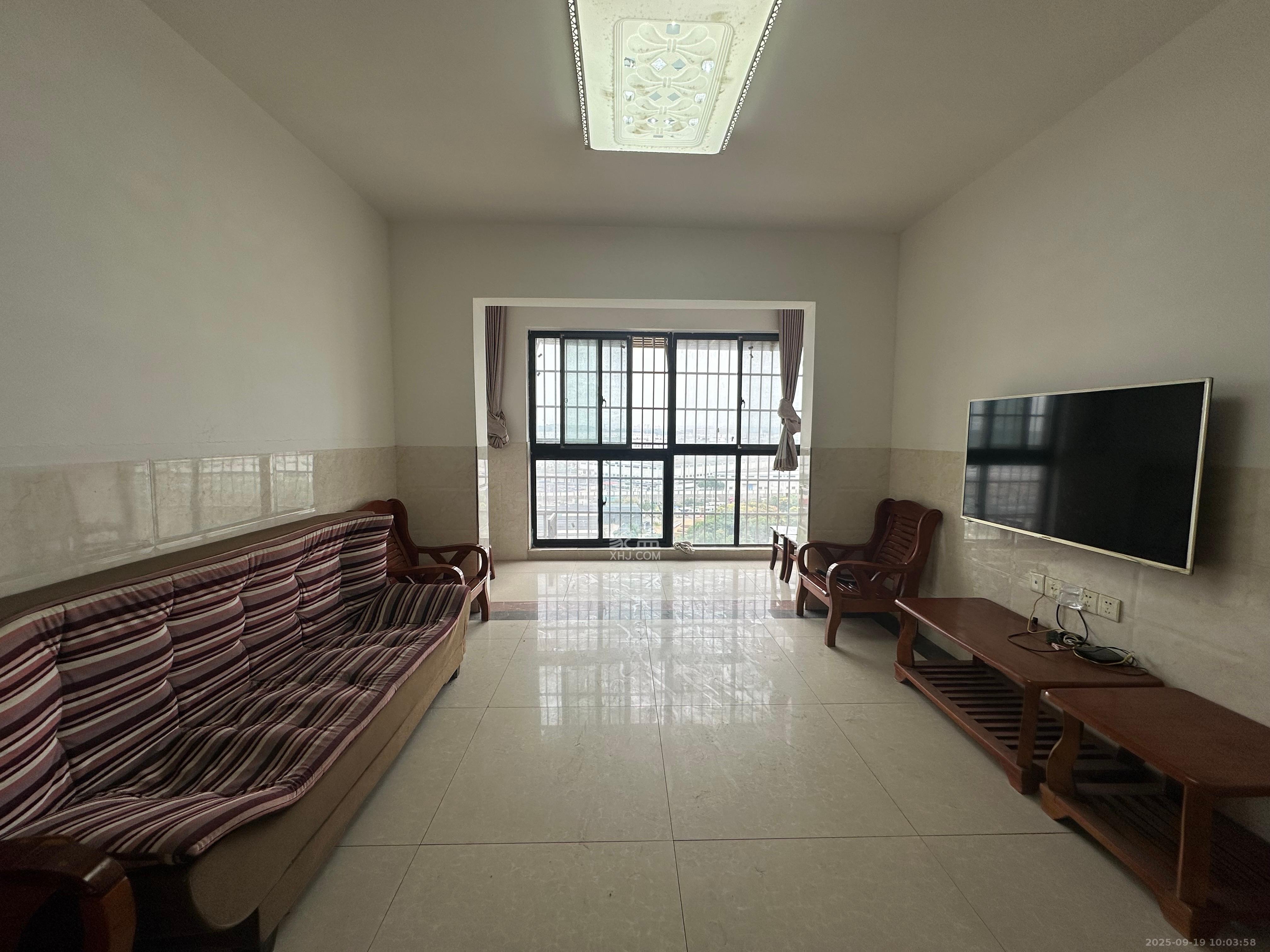 联盟佳苑 3室2厅1卫 1500.0元/月 联盟佳苑 3室2厅1卫 1500.0元/月室内图