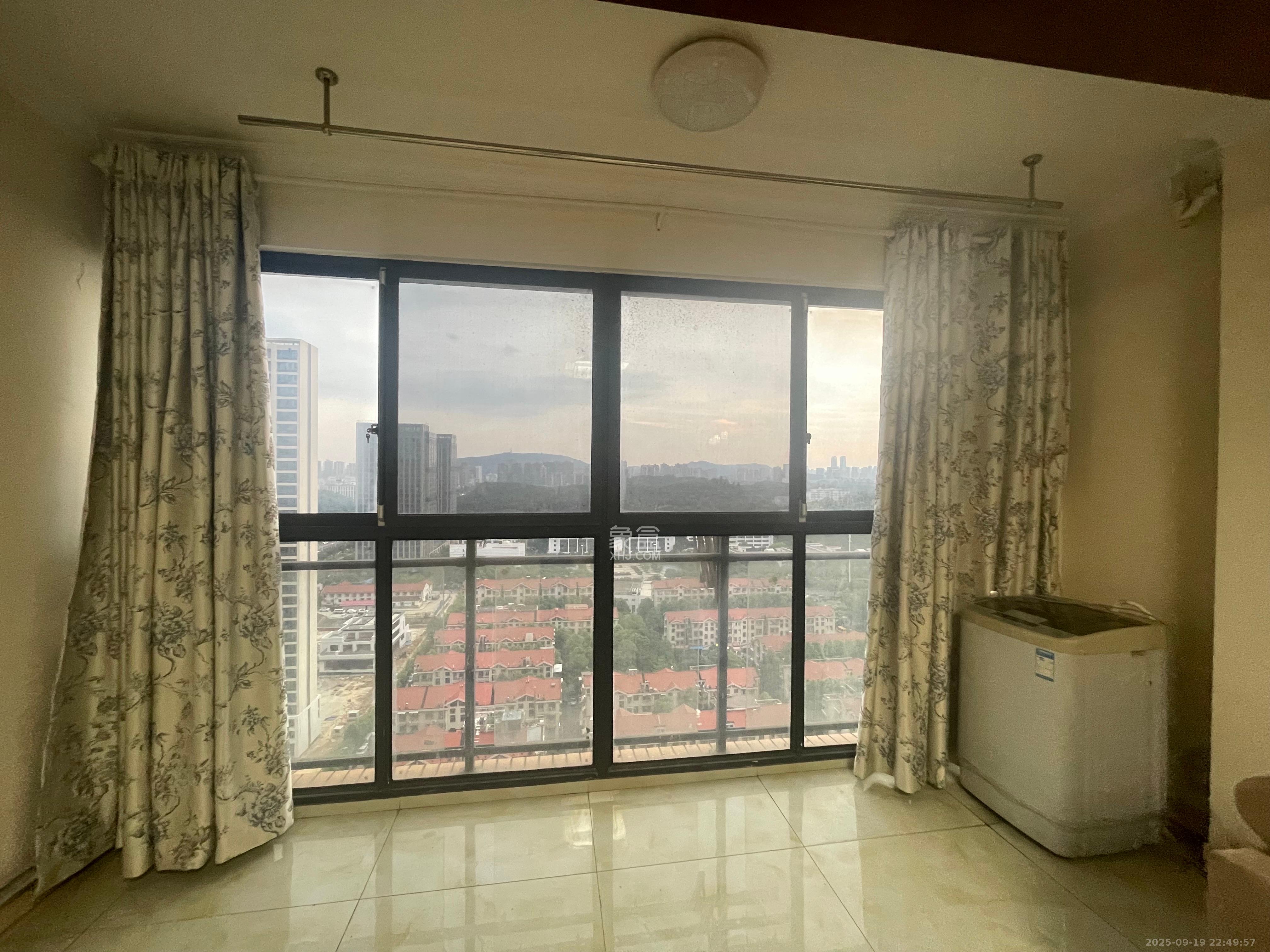 北京御园一二期（国泰嘉园）  3室2厅2卫    2600.0元/月室内图