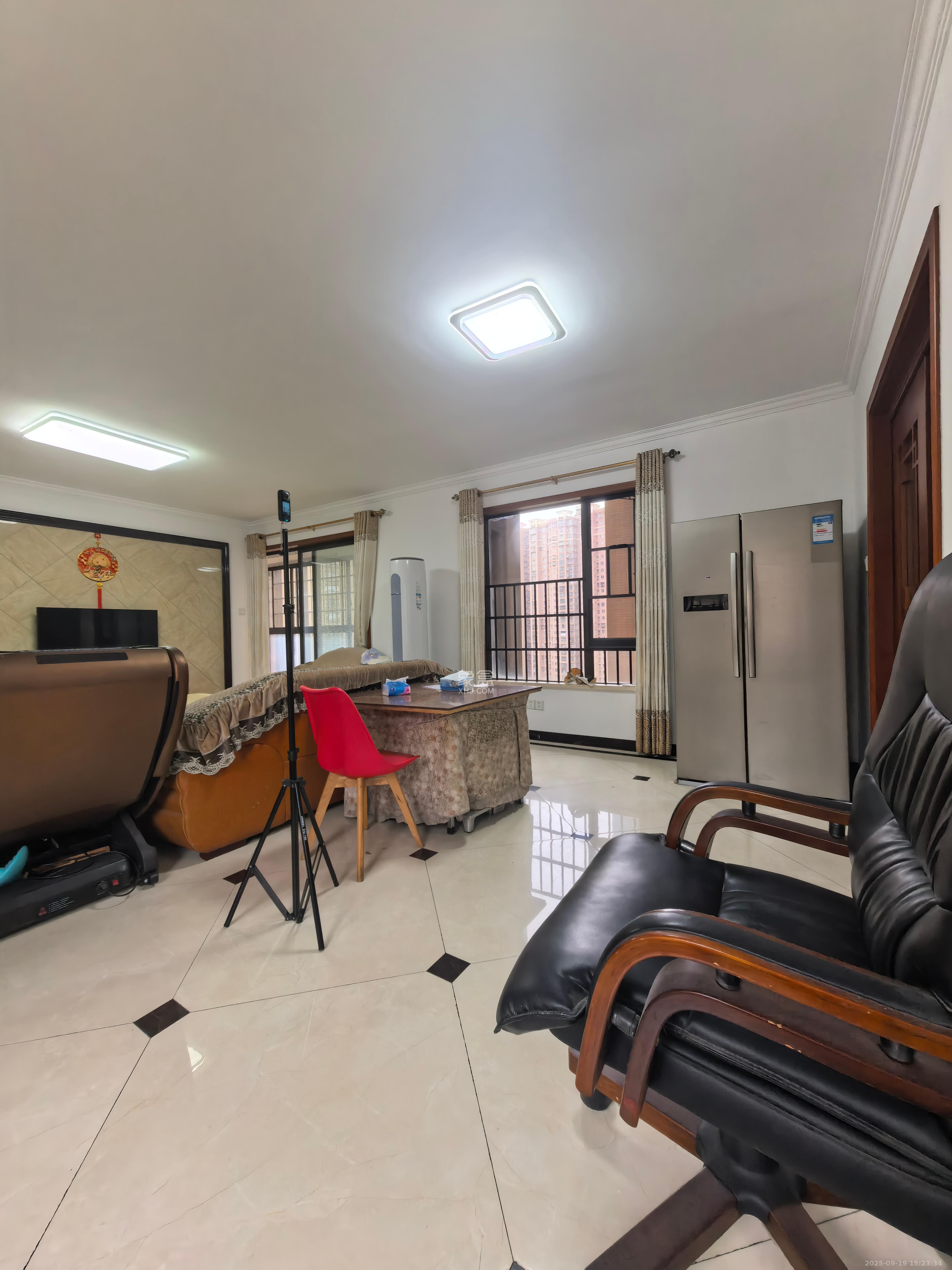 华润凤凰城三期 4室2厅2卫 2500.0元/月 华润凤凰城三期 4室2厅2卫 2500.0元/月室内图