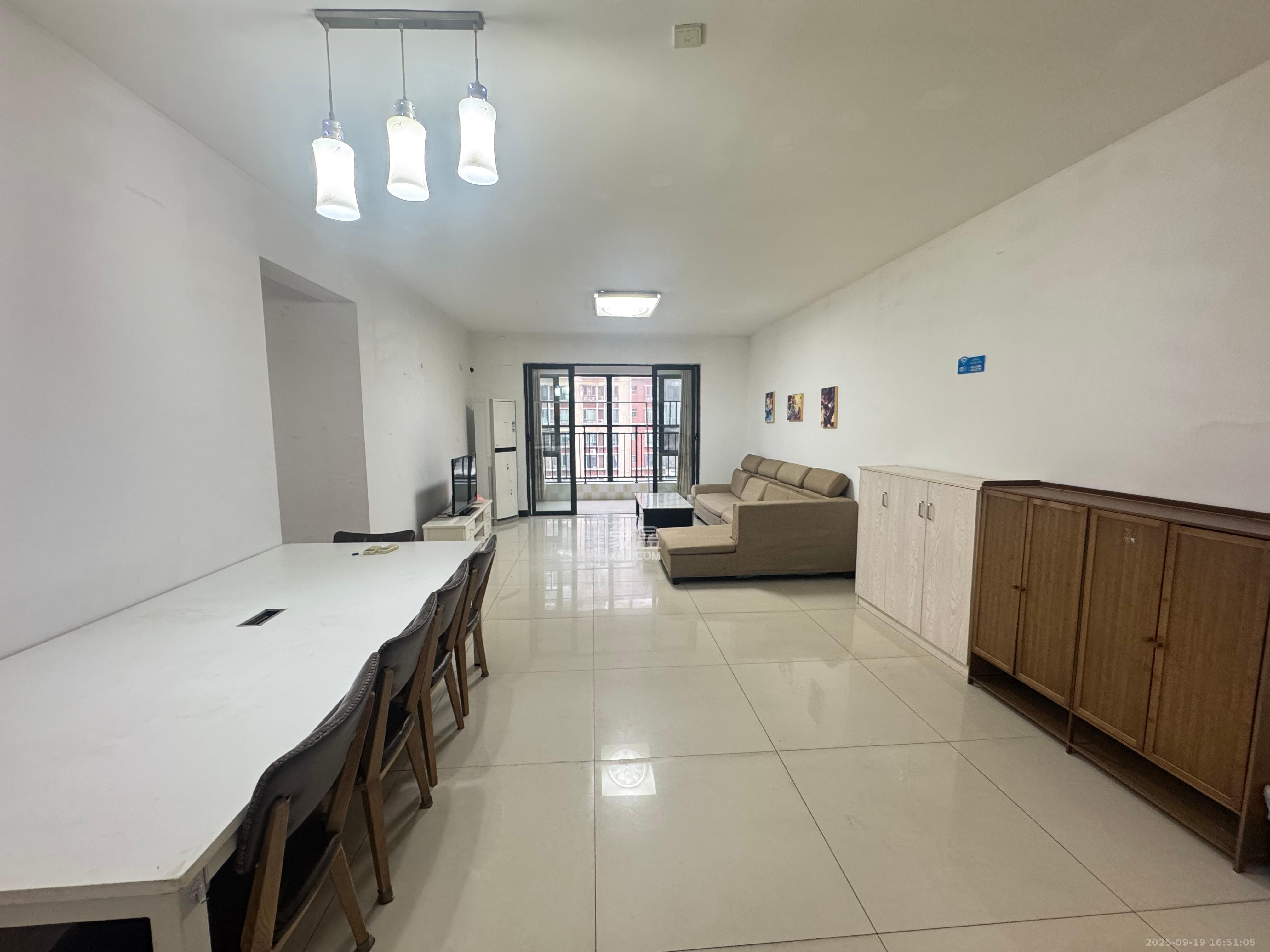 长房天翼未来城 3室2厅2卫 3500.0元/月 长房天翼未来城 3室2厅2卫 3500.0元/月室内图