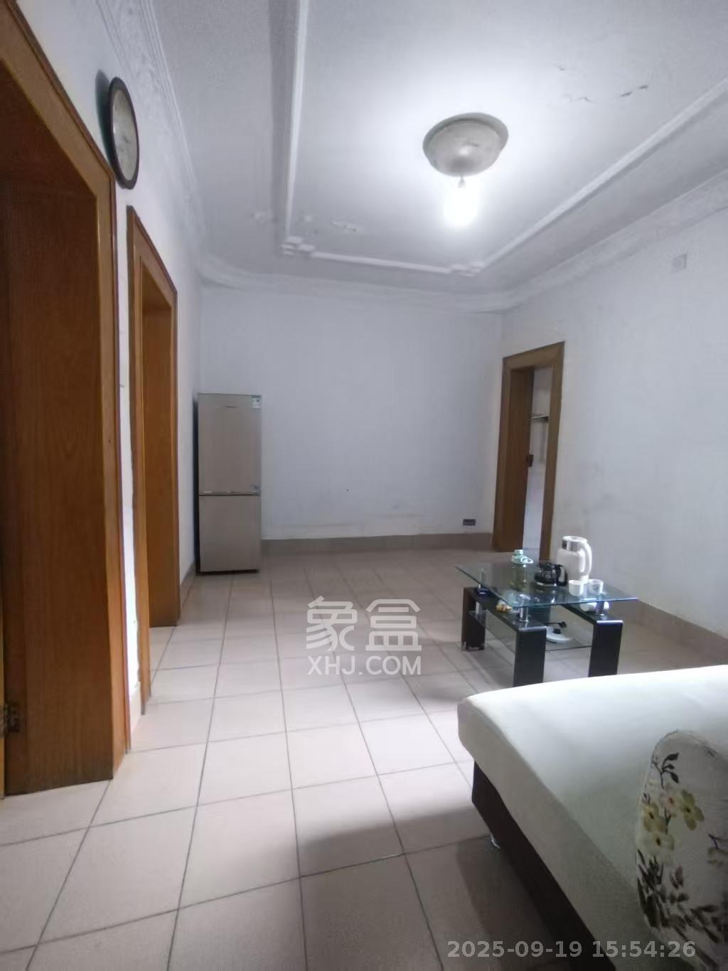 曙光路综合楼 2室1厅1卫 1600.0元/月 曙光路综合楼 2室1厅1卫 1600.0元/月室内图