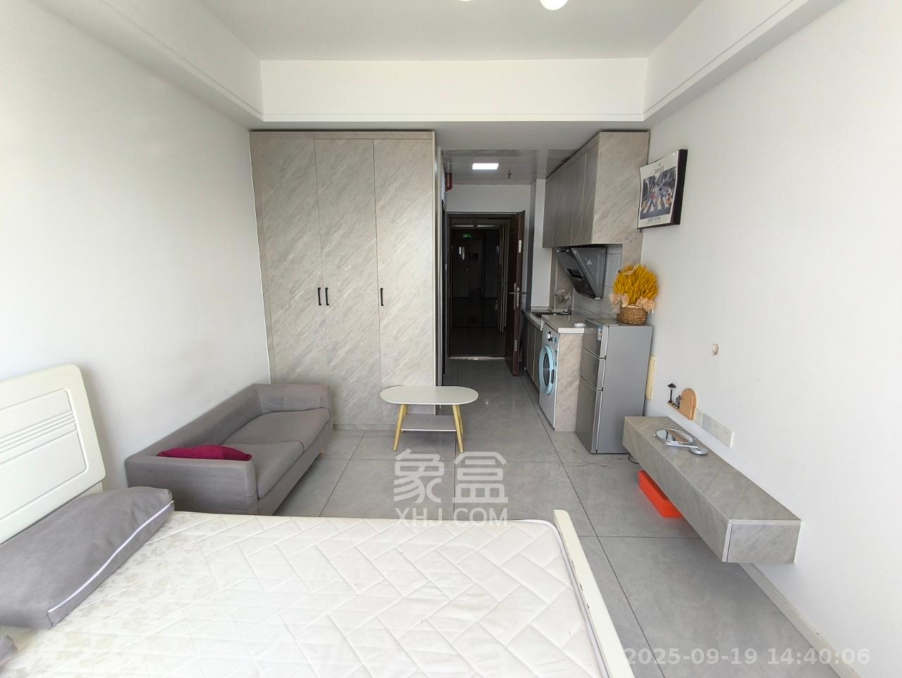 保利香槟国际 1室1厅1卫 1000.0元/月 保利香槟国际 1室1厅1卫 1000.0元/月室内图