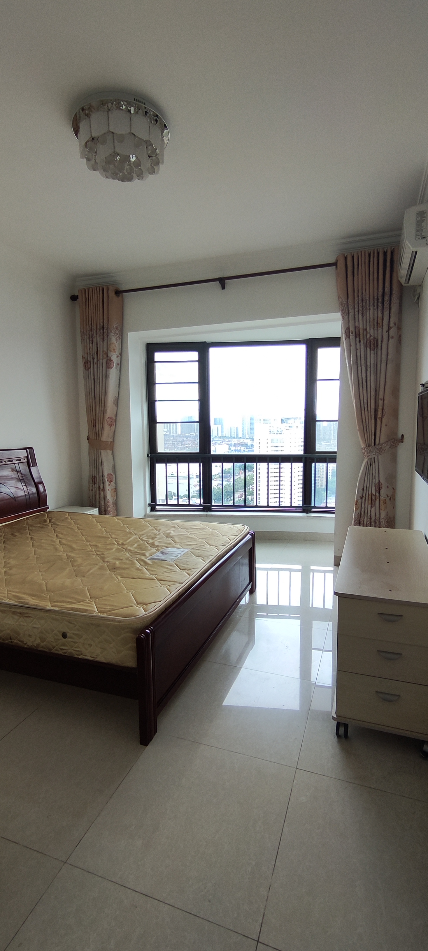 滨海豪庭 3室2厅2卫 3600.0元/月 滨海豪庭 3室2厅2卫 3600.0元/月室内图