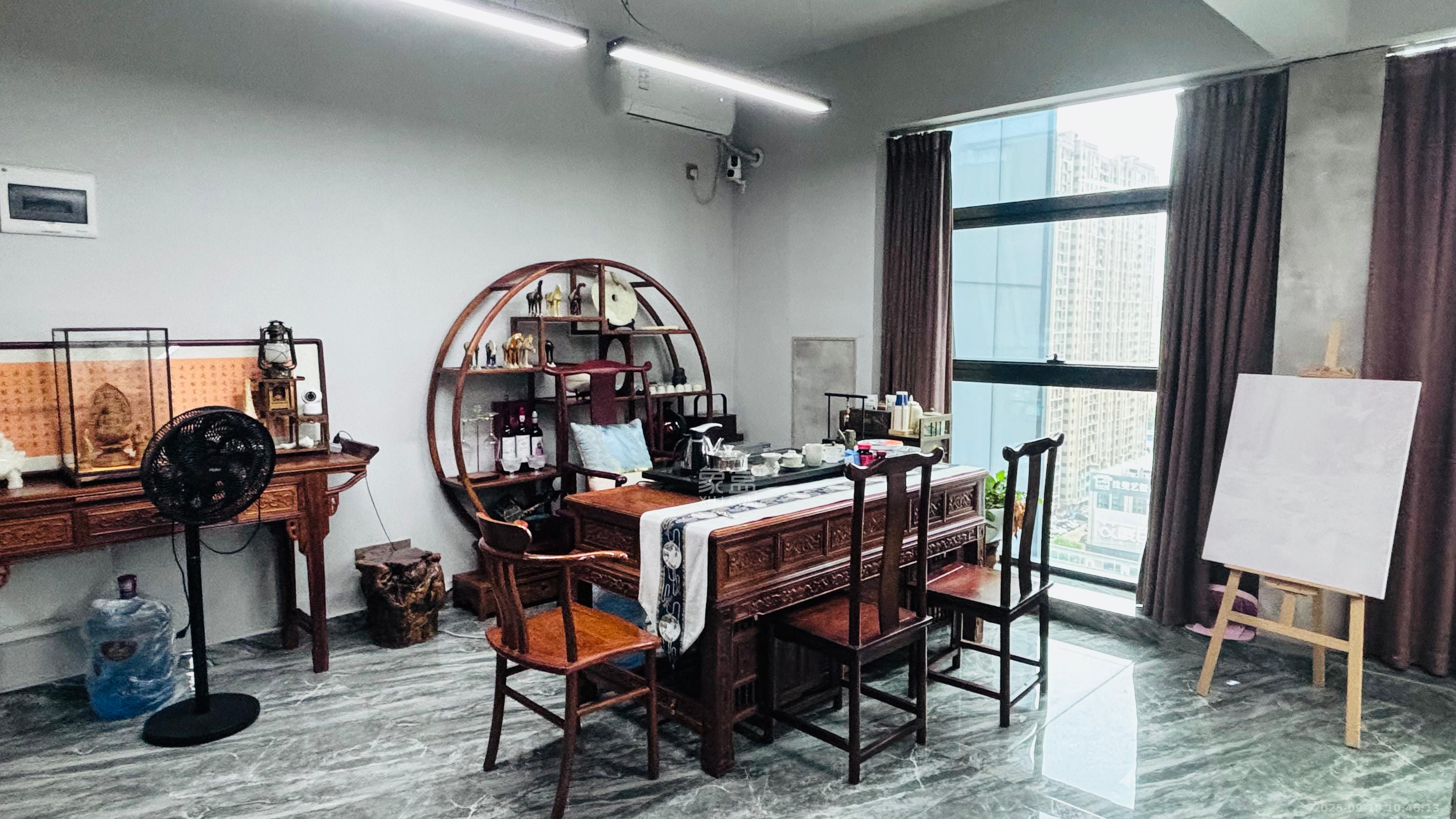 东盈商业广场(华泉城市广场)  1室1厅1卫    3800.0元/月 东盈商业广场(华泉城市广场)  1室1厅1卫    3800.0元/月