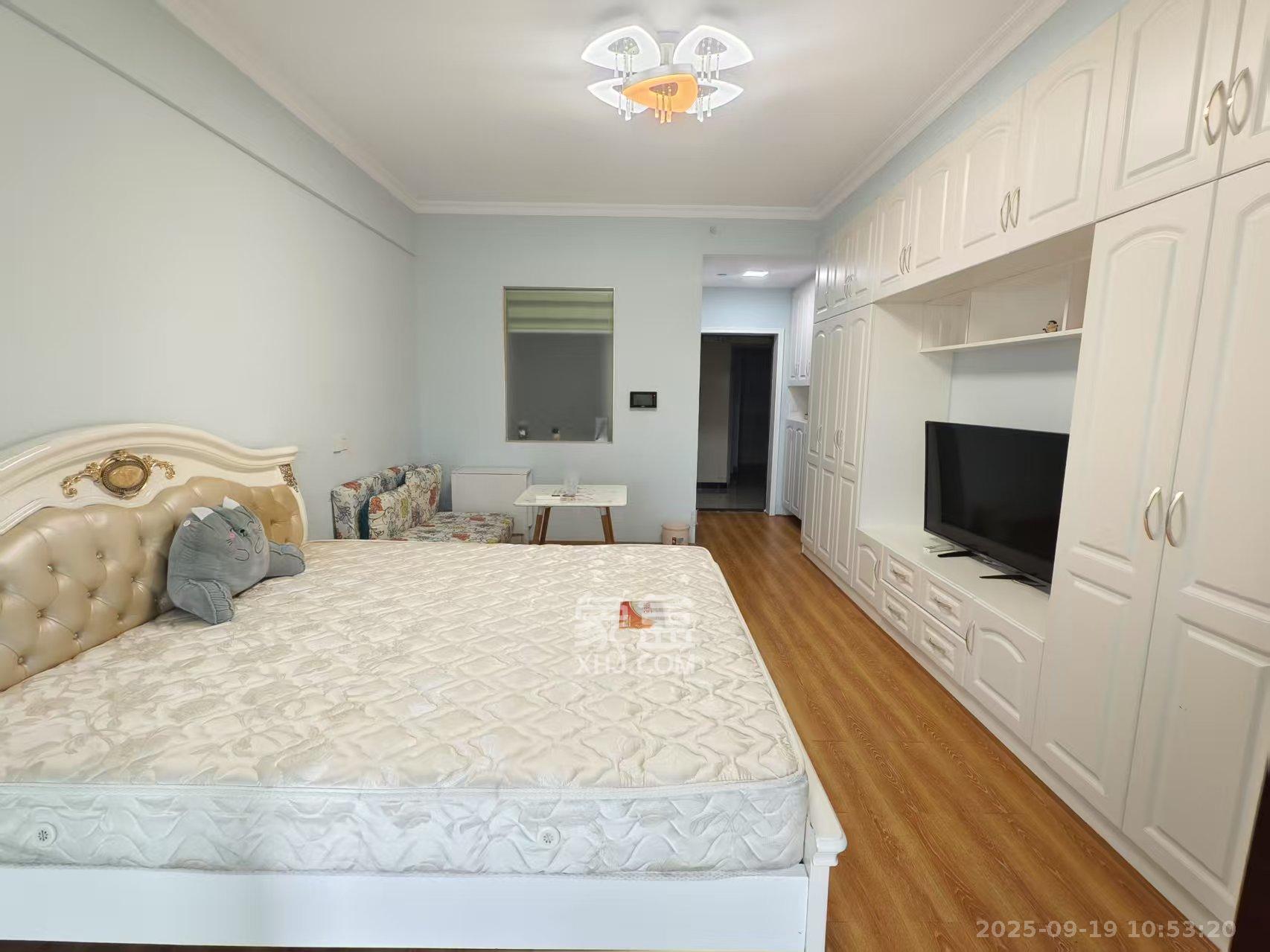 未来漫城 1室1厅1卫 1350.0元/月 未来漫城 1室1厅1卫 1350.0元/月室内图