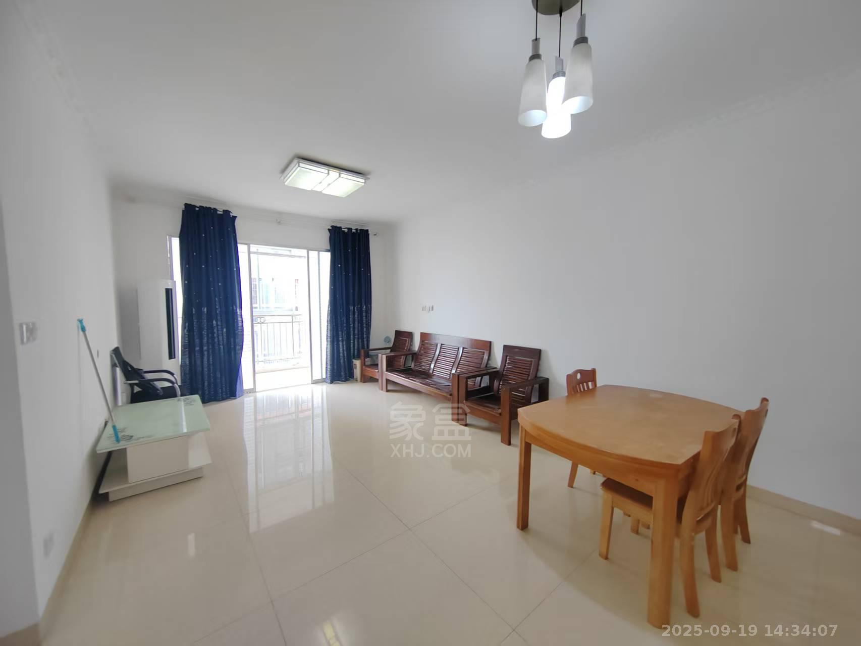 香草园二期春晓  2室2厅1卫    1600.0元/月 香草园二期春晓  2室2厅1卫    1600.0元/月室内图