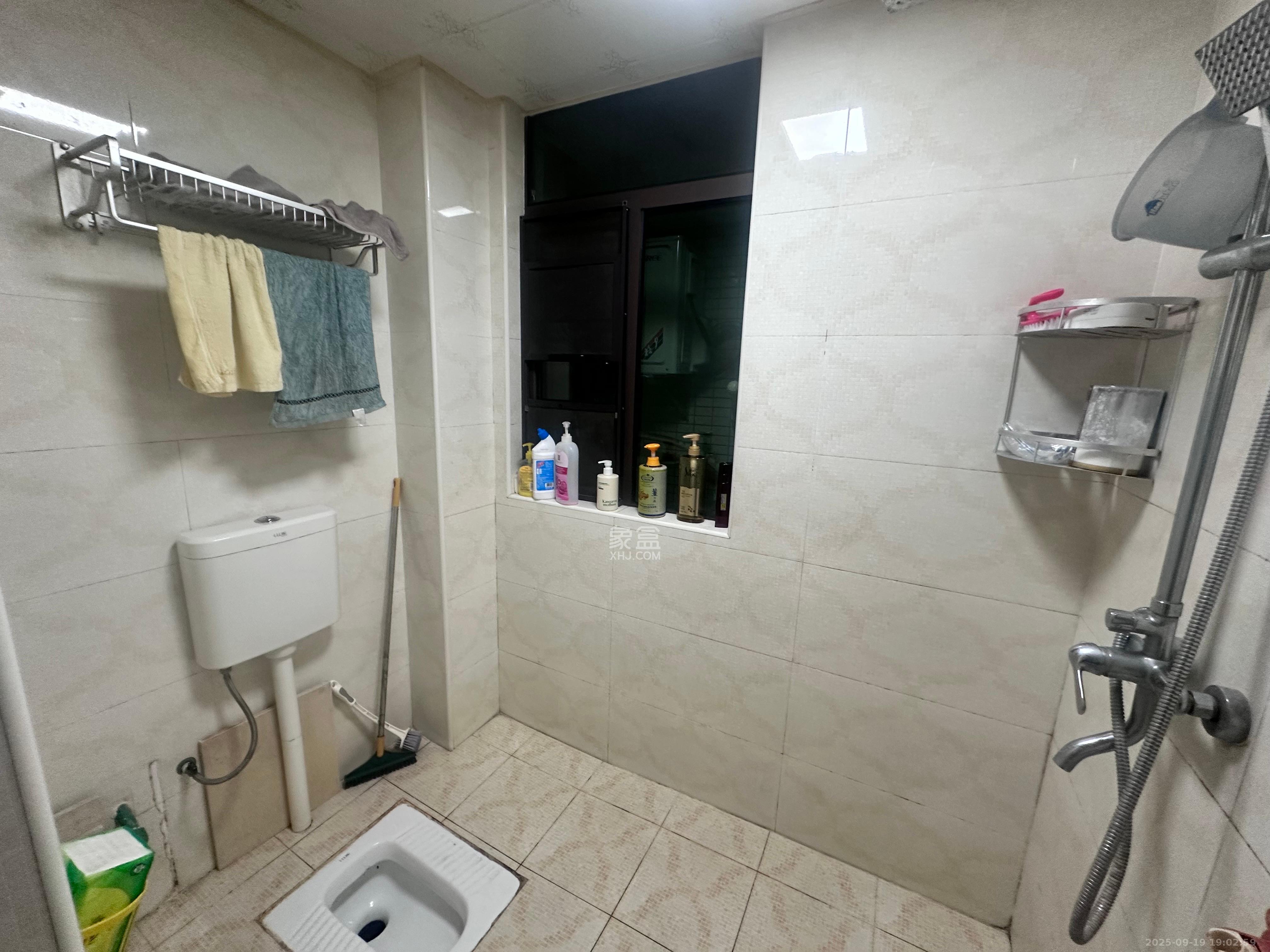 滨江一号（丰泰花园）  3室2厅1卫    1800.0元/月室内图