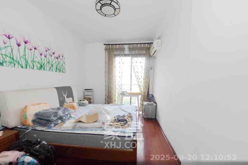 建鸿达华都（华都小户型及大华写字楼）  3室2厅2卫    4500.0元/月室内图