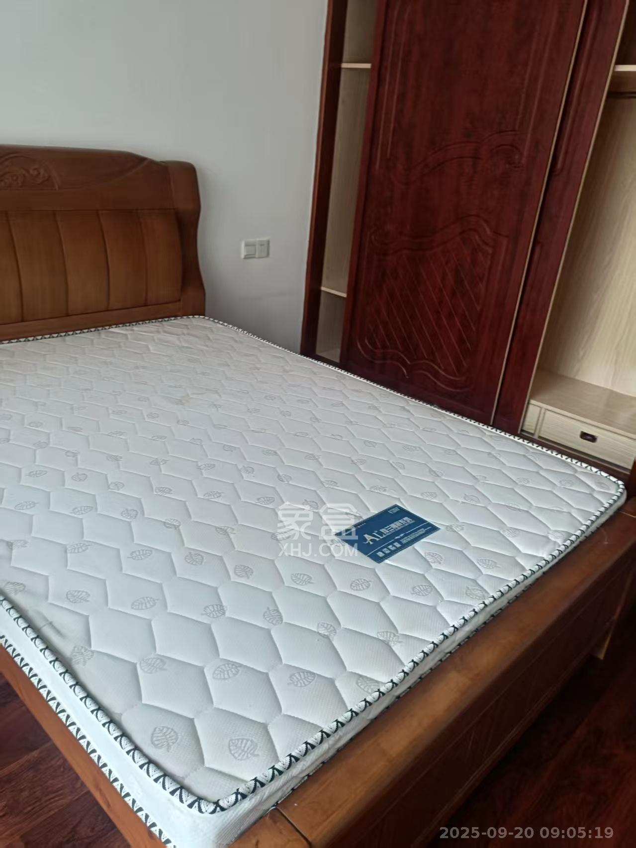 恒广国际景园一二区 3室2厅1卫 2400.0元/月 恒广国际景园一二区 3室2厅1卫 2400.0元/月室内图