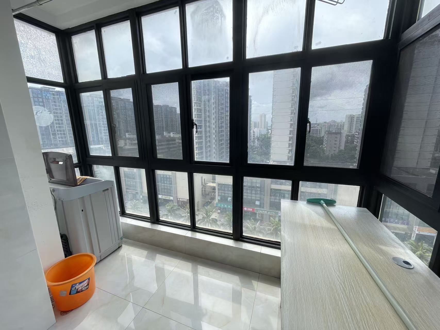 红泥月亮湾 1室1厅1卫 105.0万 红泥月亮湾 1室1厅1卫 105.0万室内图