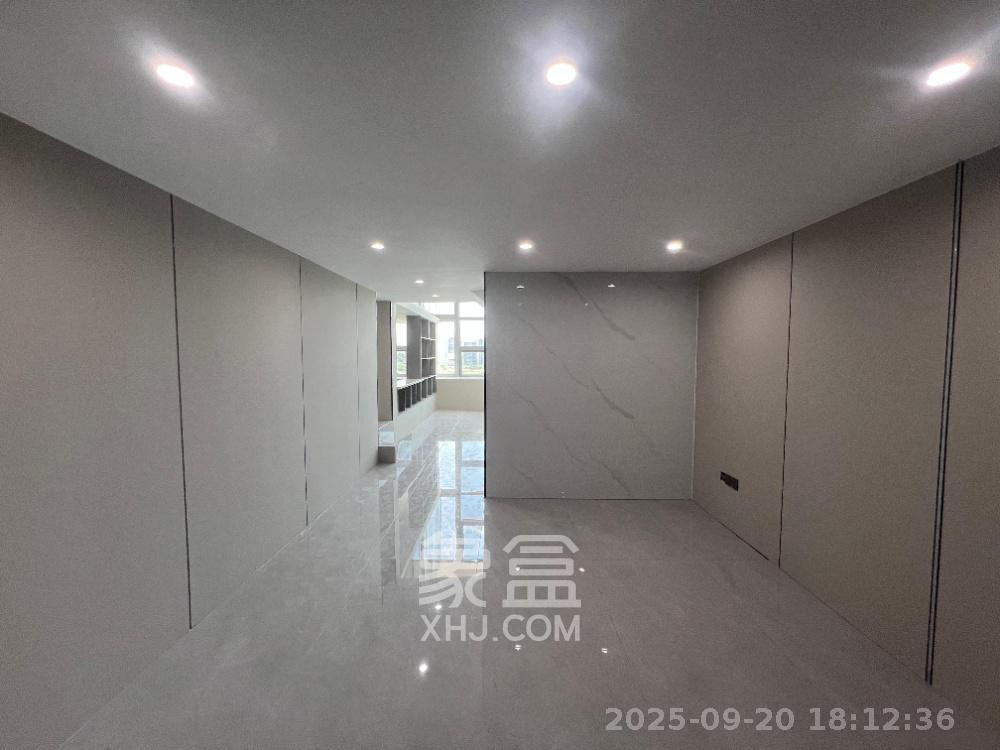 奥克斯滨仕花园（奥克斯洋湖广场/奥克斯中心）   160.0㎡      8500.0元/月室内图