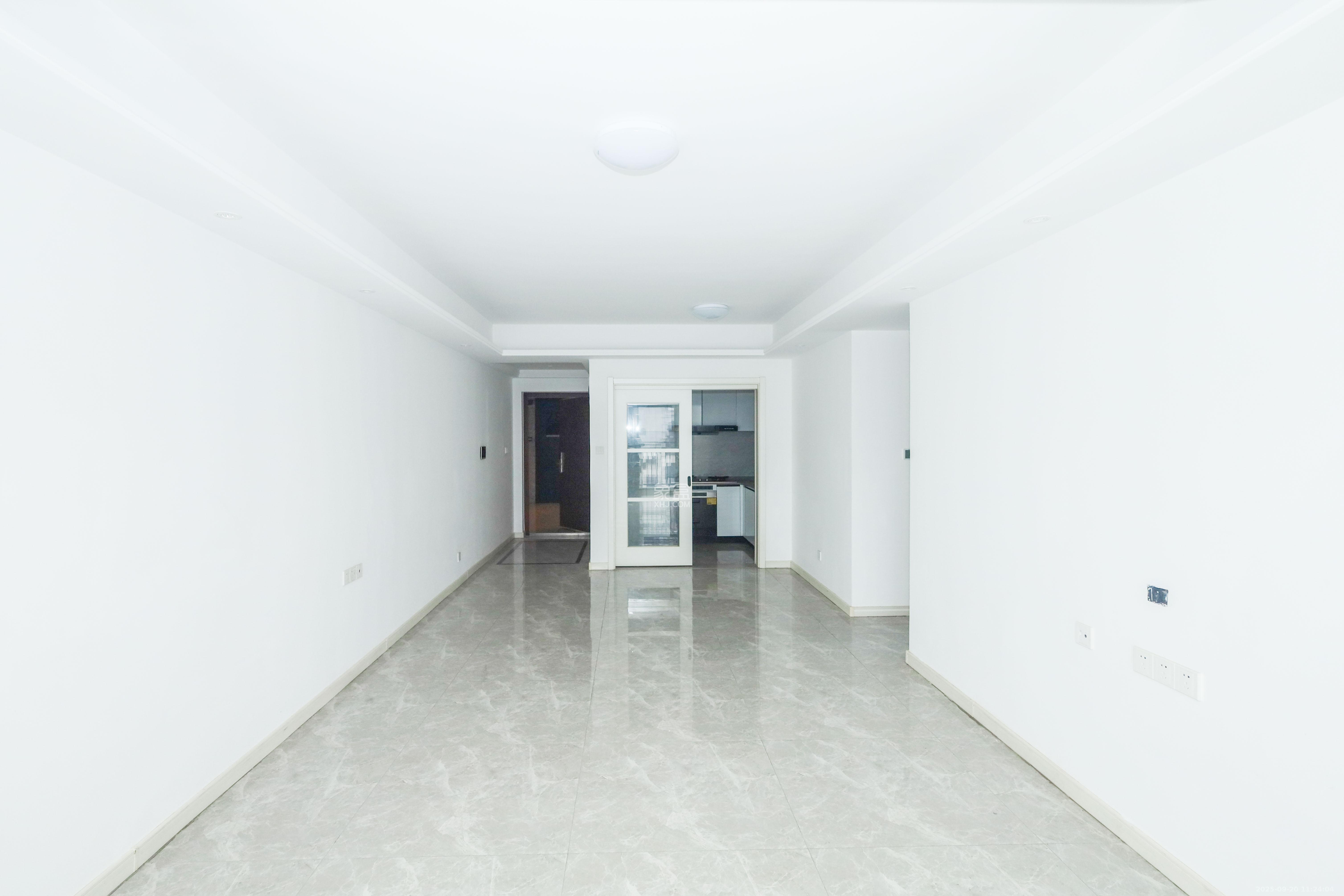 万科金色梦想D区  3室2厅2卫    120.0万客厅