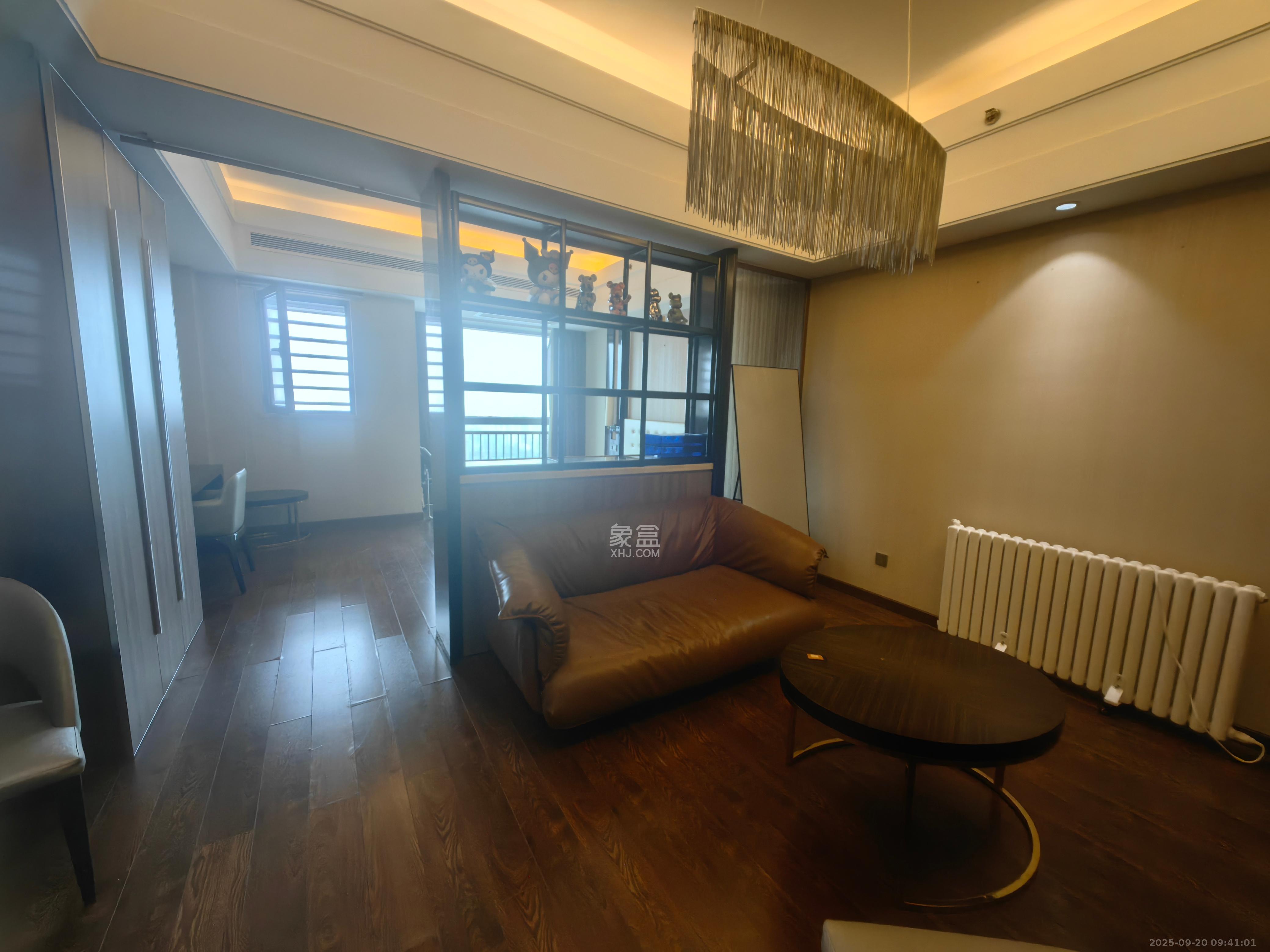 华远国际公寓  1室1厅1卫    3500.0元/月室内图