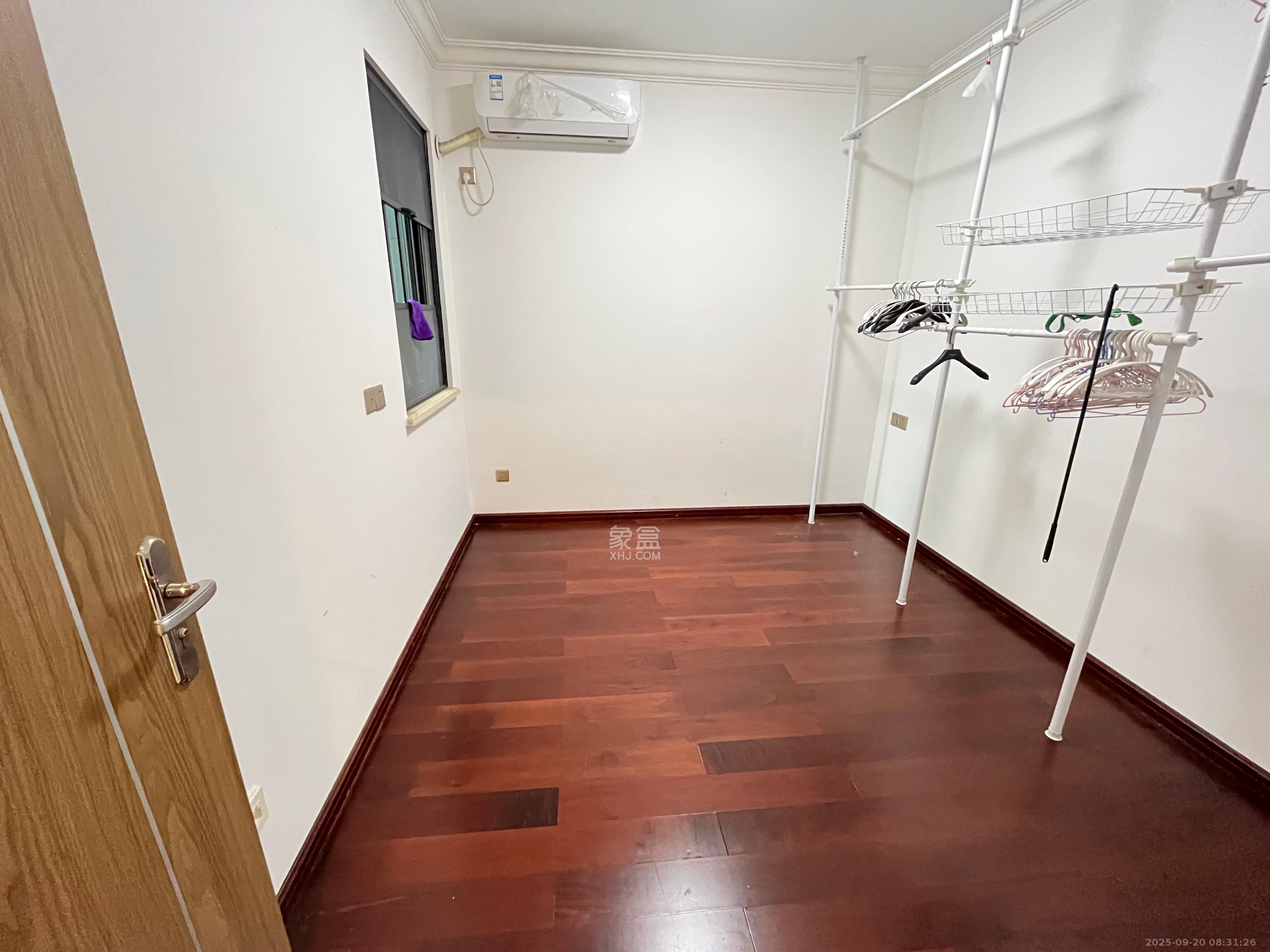 中海阅江府 3室2厅2卫 3800.0元/月 中海阅江府 3室2厅2卫 3800.0元/月室内图