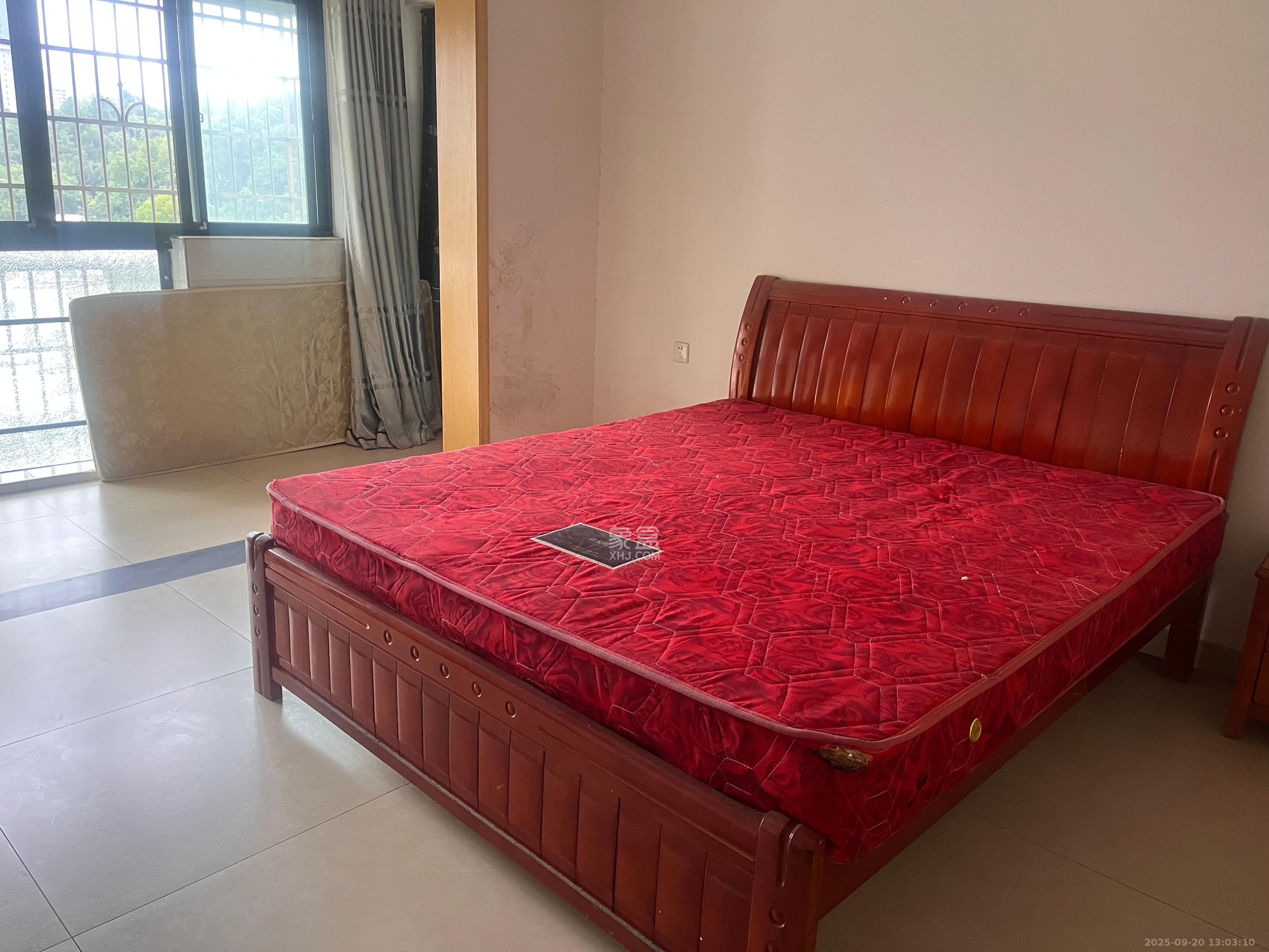 岳鞍阁小区 3室2厅2卫 2300.0元/月 岳鞍阁小区 3室2厅2卫 2300.0元/月室内图