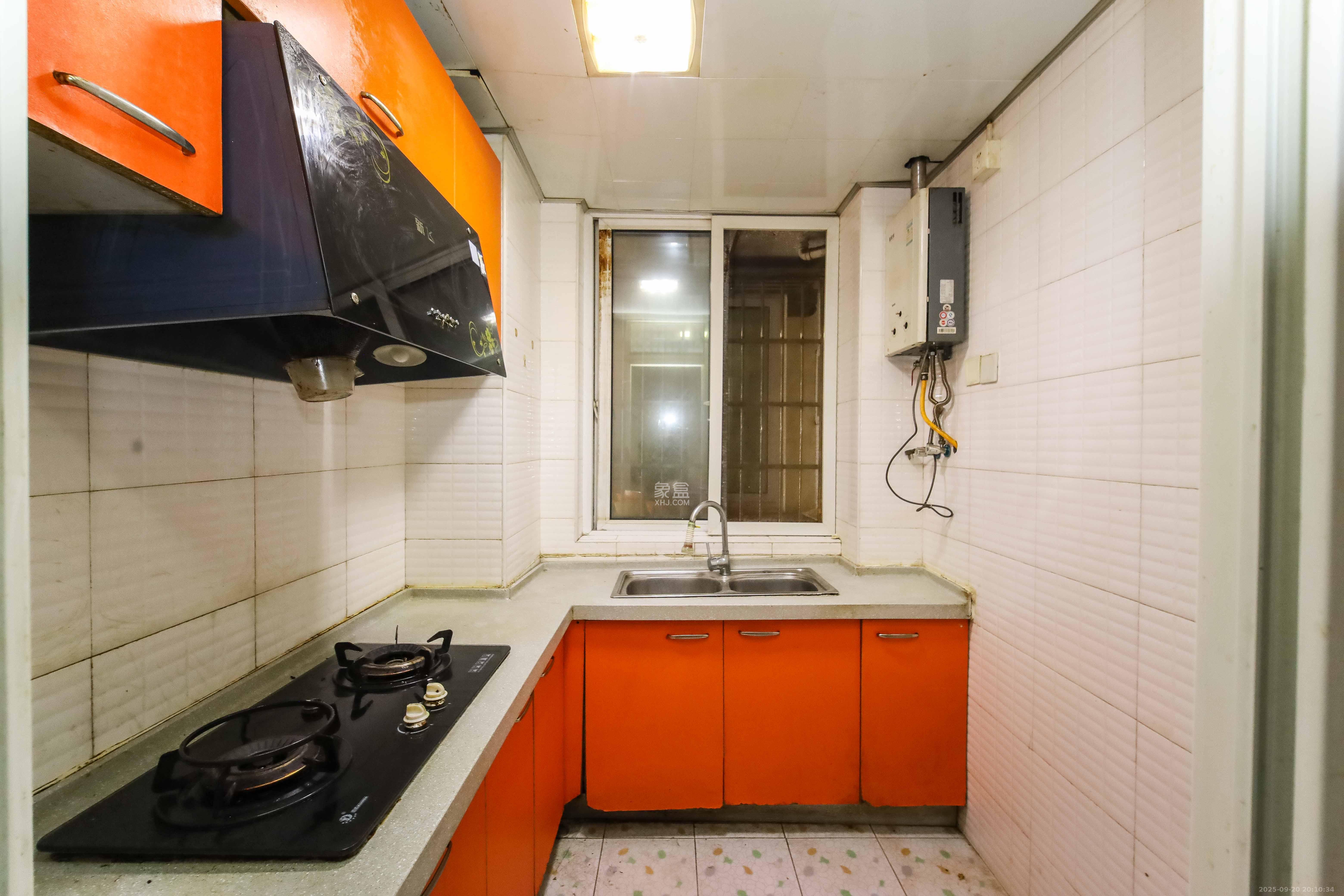 诺亚方舟大厦  2室2厅1卫    52.0万厨房