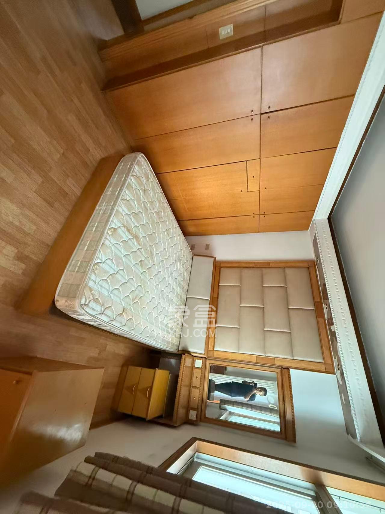 长铁高层  3室1厅1卫   2200.00元/月