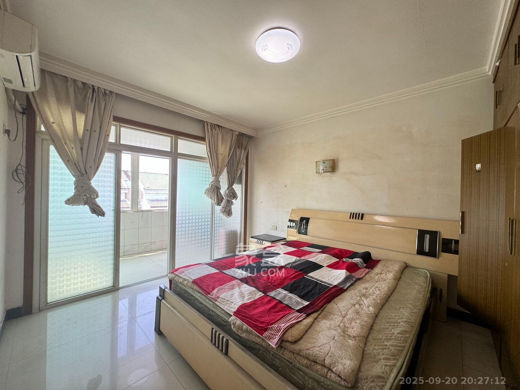 恩瑞麓山名园(龙王港小区) 2室2厅1卫 1550.0元/月 恩瑞麓山名园(龙王港小区) 2室2厅1卫 1550.0元/月室内图