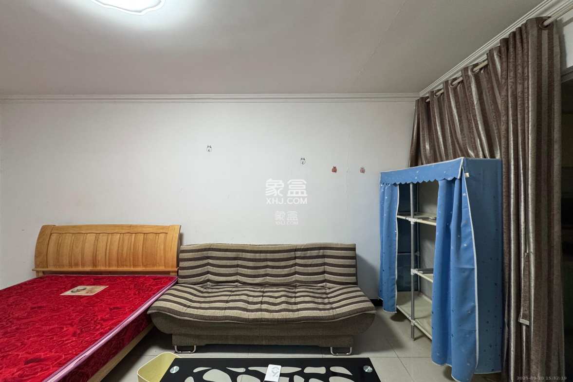 蓝湾国际广场 1室1厅1卫 1600.0元/月 蓝湾国际广场 1室1厅1卫 1600.0元/月室内图