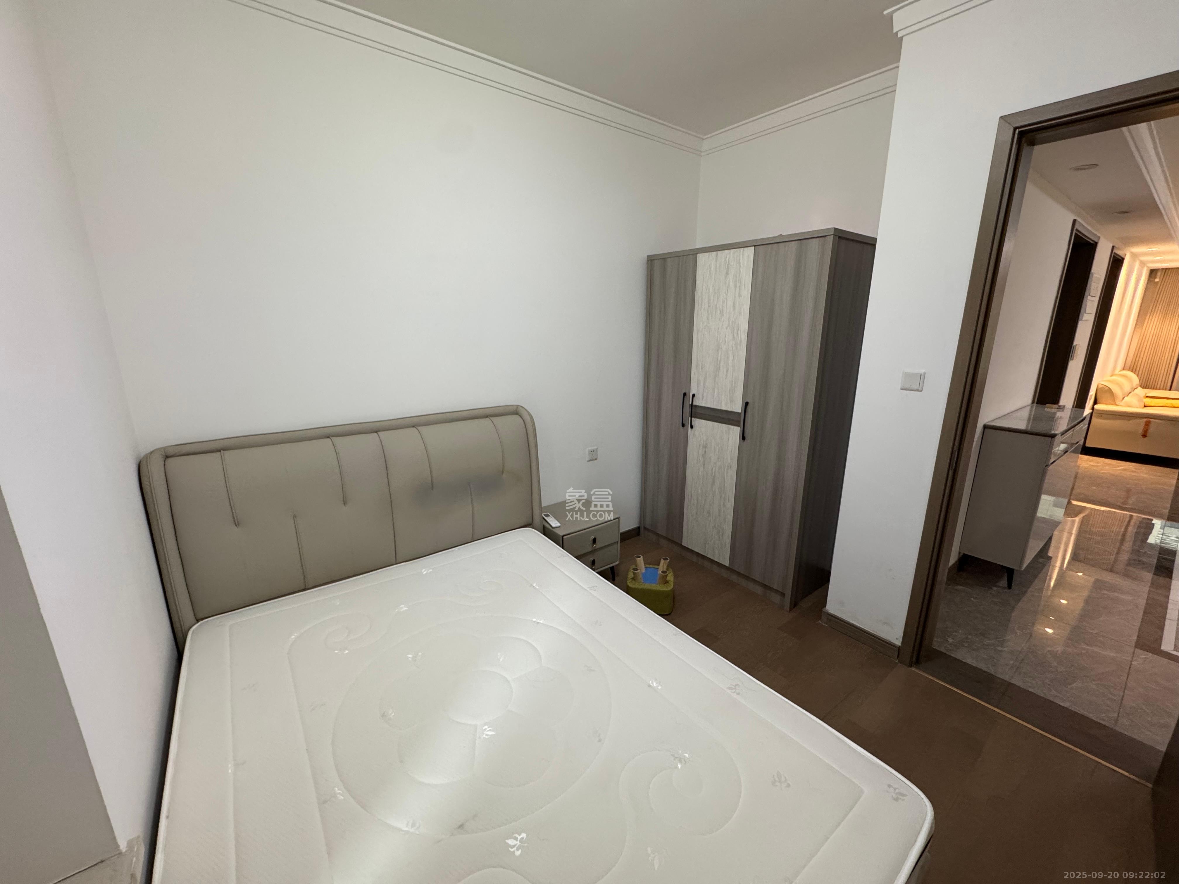 越秀亲爱里  1室1厅1卫    3300.0元/月室内图