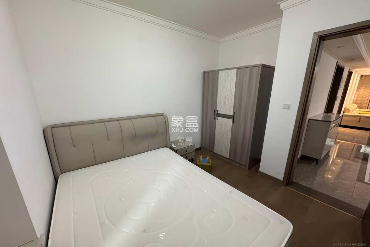 越秀亲爱里  1室1厅1卫    3300.0元/月 越秀亲爱里  1室1厅1卫    3300.0元/月室内图