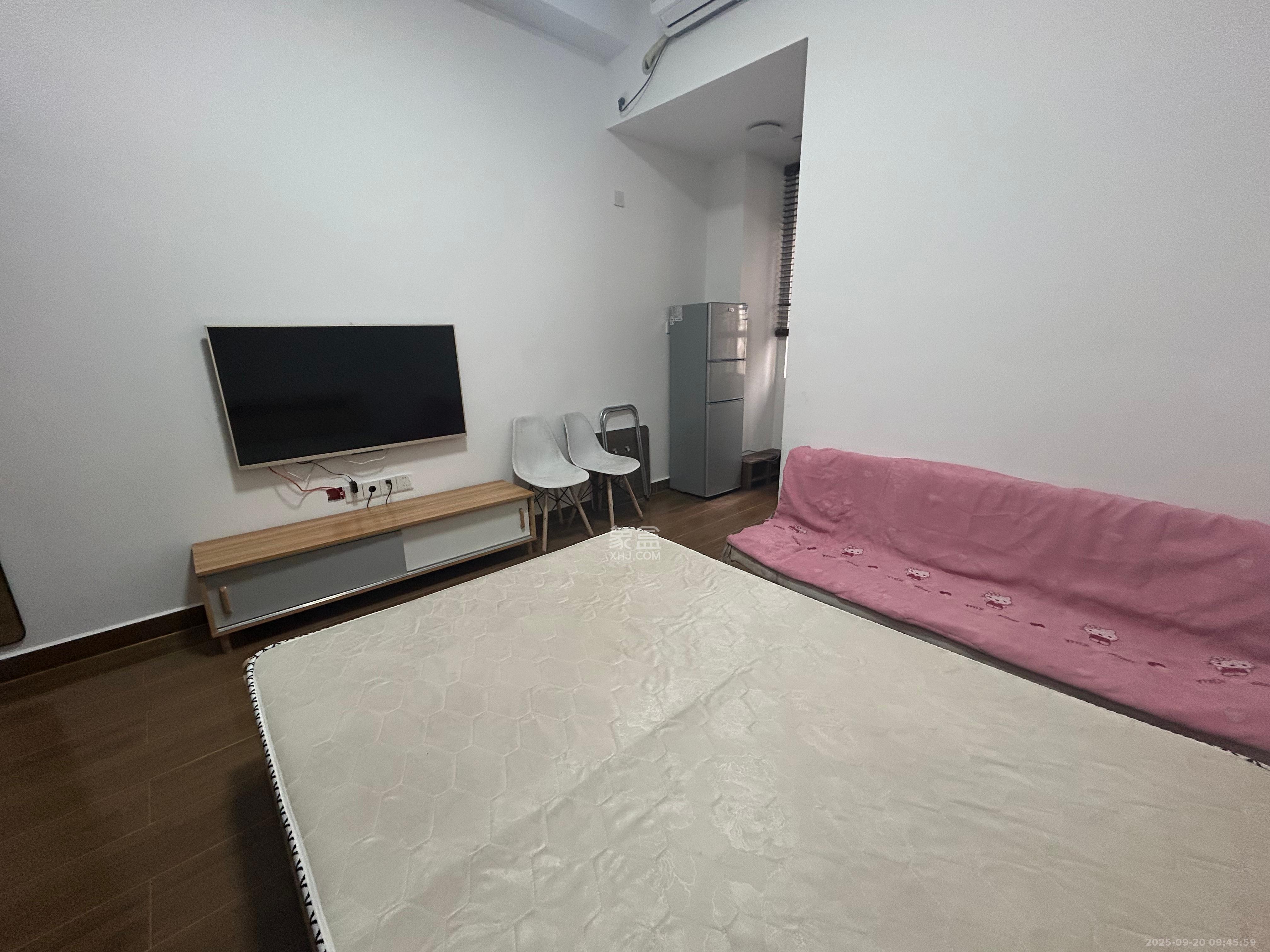 日盛湖湘花苑 1室1厅1卫 1300.0元/月 日盛湖湘花苑 1室1厅1卫 1300.0元/月室内图