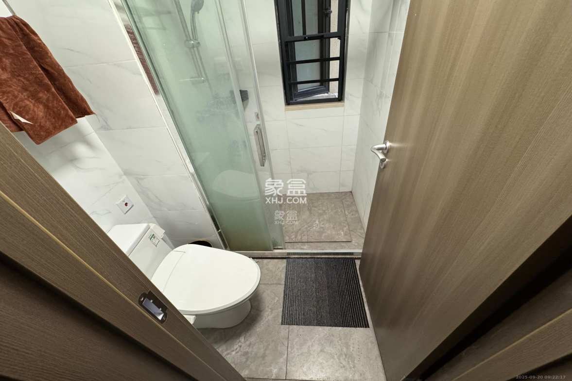 越秀亲爱里  1室1厅1卫    3300.0元/月 越秀亲爱里  1室1厅1卫    3300.0元/月室内图