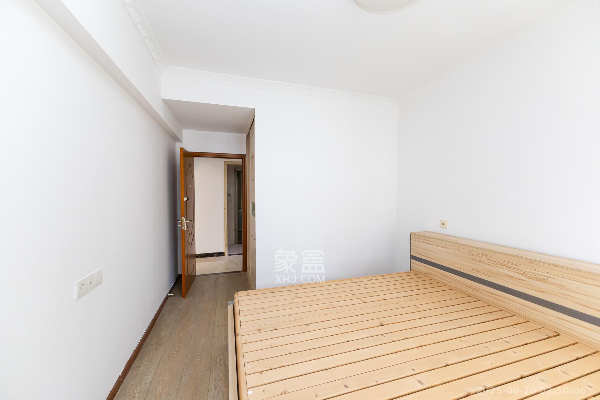 勤诚达新界 3室2厅1卫 69.0万 勤诚达新界 3室2厅1卫 69.0万卧室