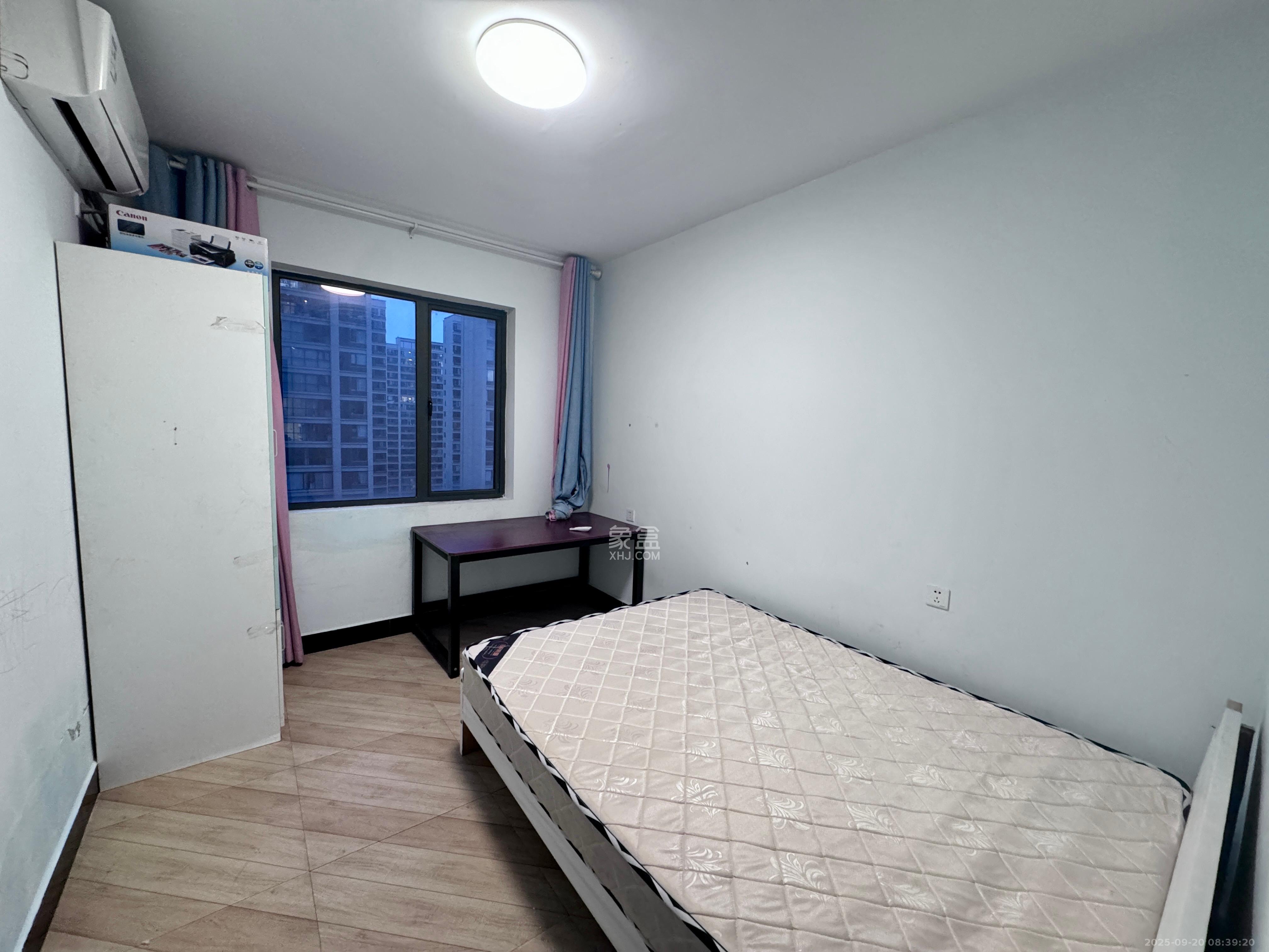 江河东澜湾  3室2厅1卫   2800.00元/月室内图