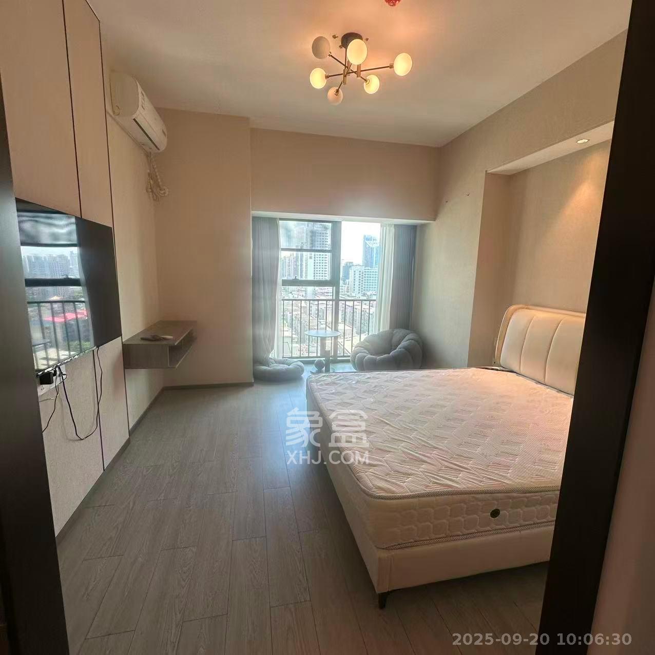 华润置地中心  1室1厅1卫    2500.0元/月室内图